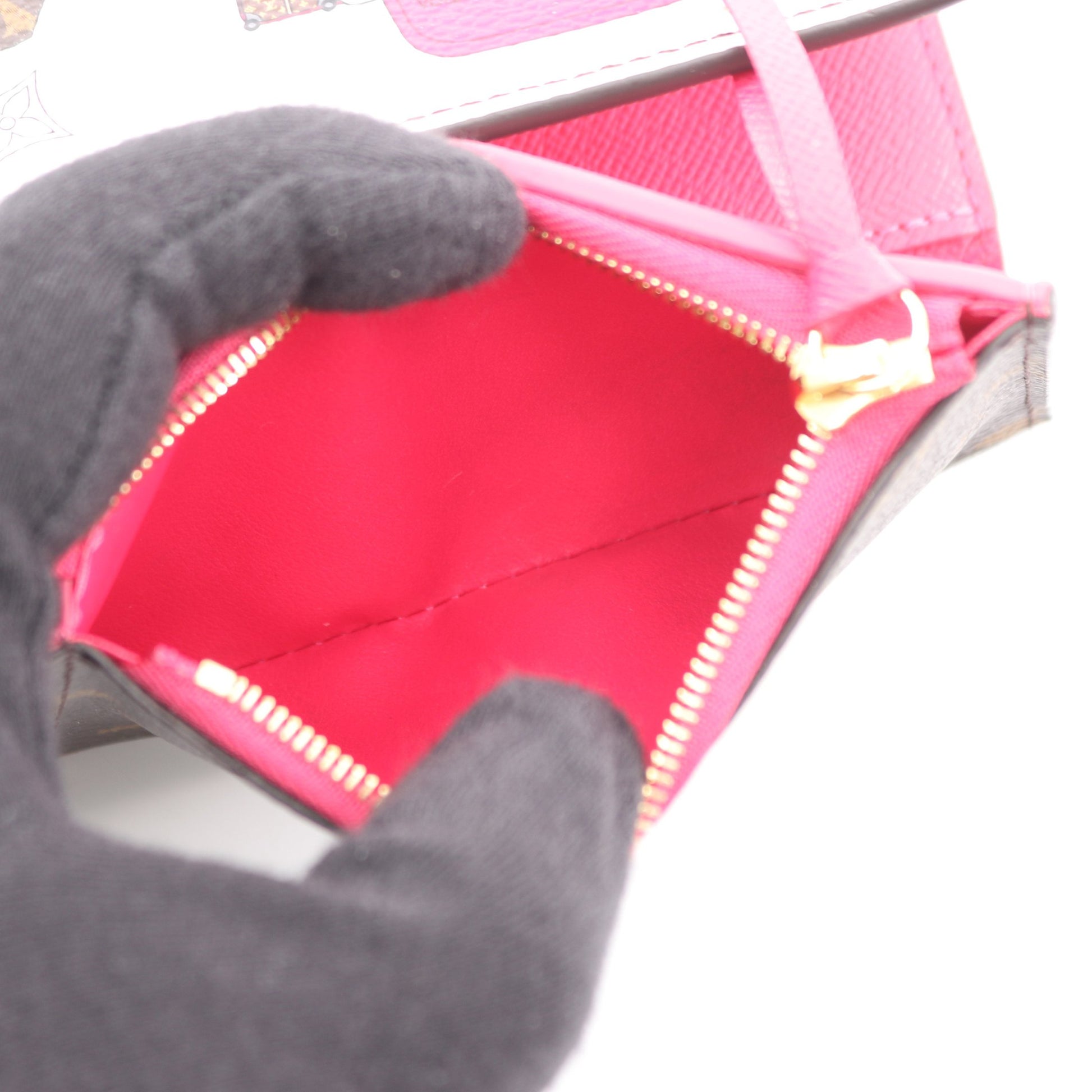 ポルトフォイユ ヴィクトリーヌ モノグラム ヴィヴィエンヌ 三つ折り財布 PVC ブラウン マルチカラー ルイヴィトン 財布・小物 LOUIS VUITTON