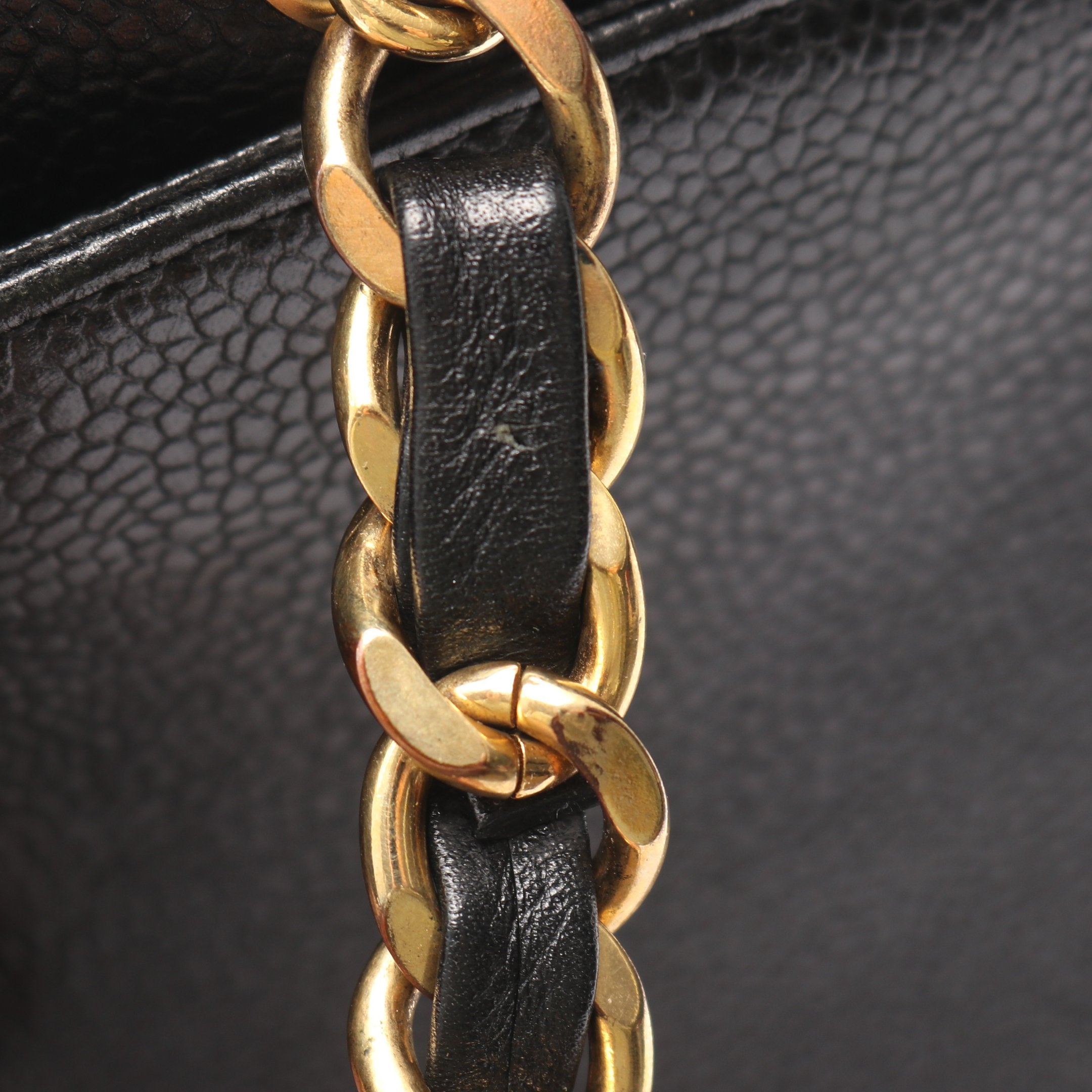 ID 250)【CHANEL】シャネル『トリプルココマーク チェーンショルダー