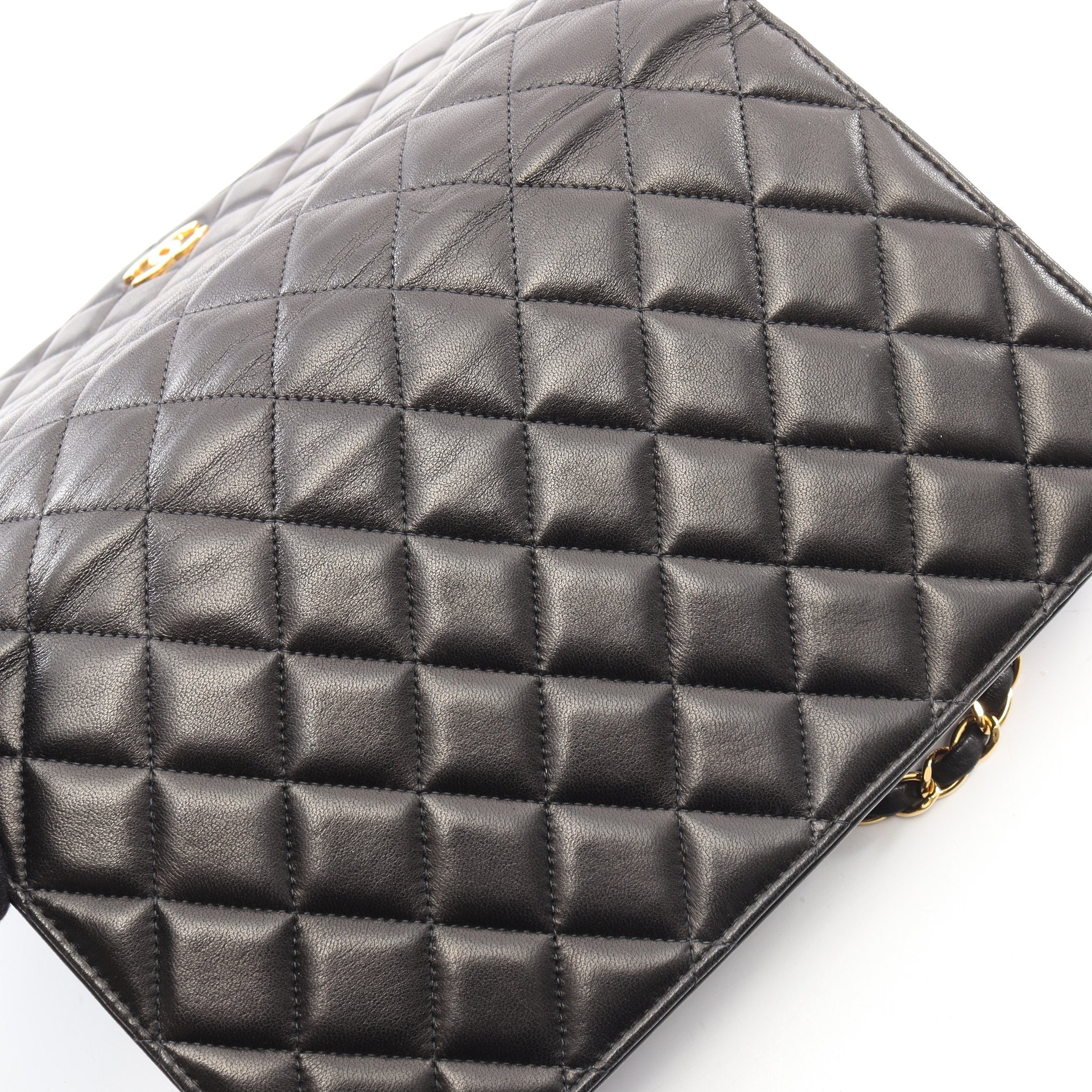 美品 CHANEL シャネル ココマーク マトラッセ ラムスキン フルフラップ プッシュロック チェーン ショルダー バッグ ブラック a4875 CHANEL - 美品 CHANEL シャネル ココマーク マトラッセ ラムスキン