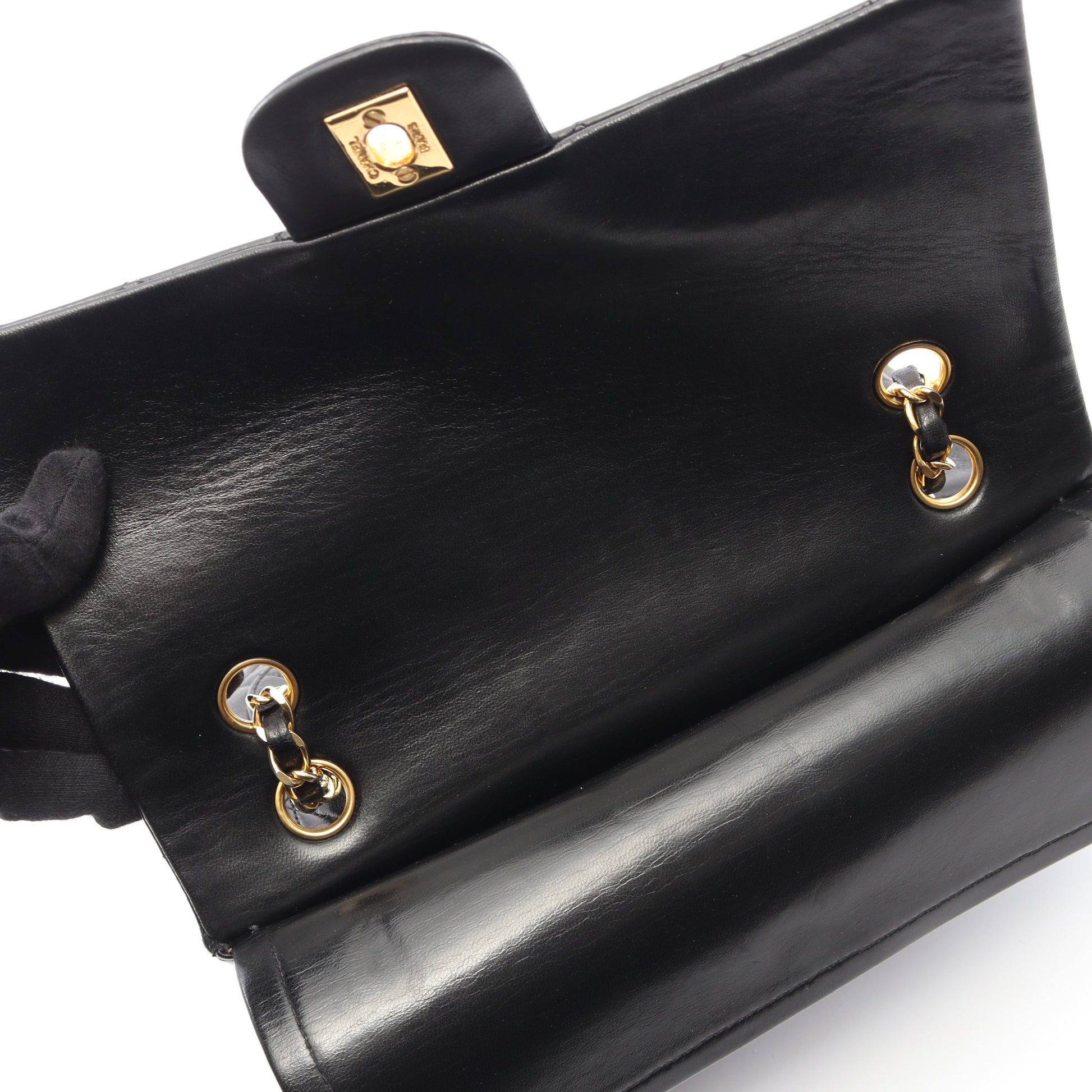 マトラッセ Wフラップ Wチェーンショルダーバッグ ラムスキン ブラック ゴールド金具 シャネル バッグ CHANEL