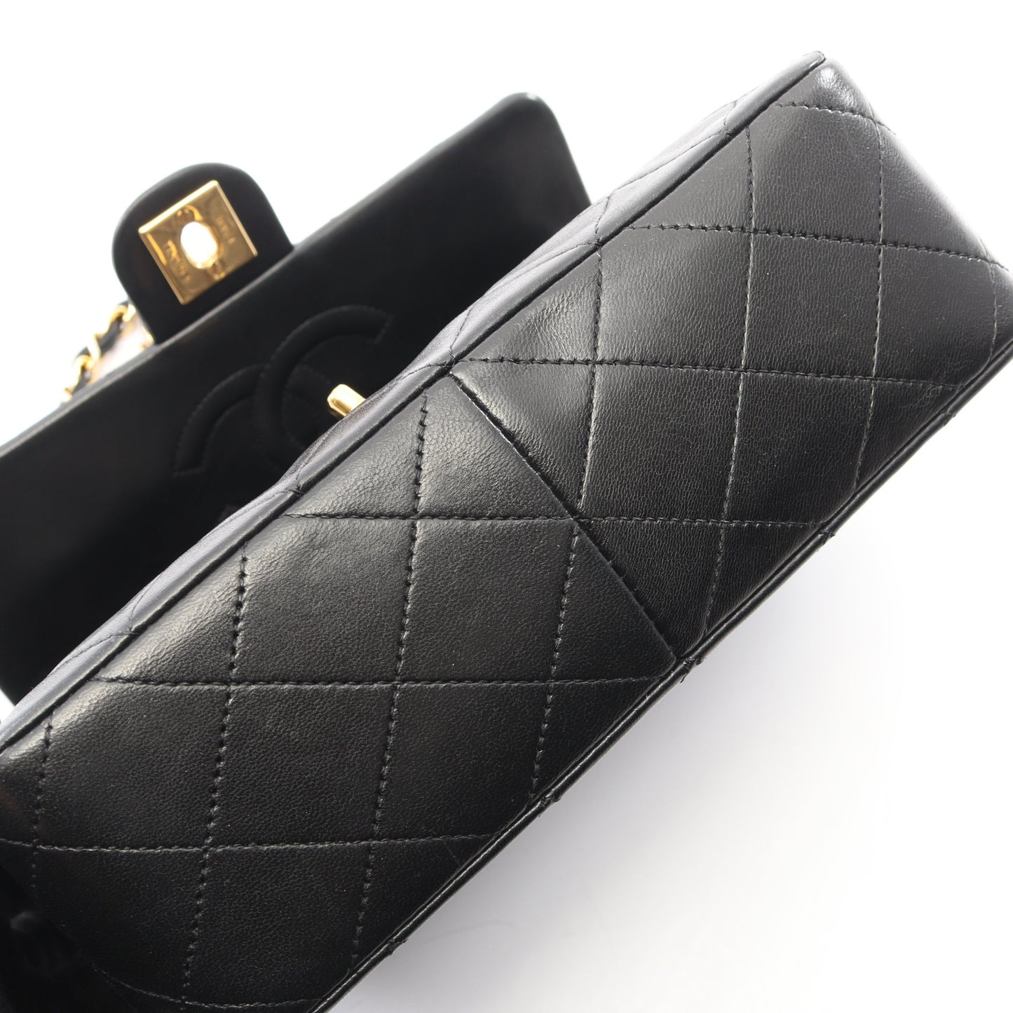 ミニマトラッセ20 チェーンショルダーバッグ ラムスキン ブラック ゴールド金具 ヴィンテージ シャネル バッグ CHANEL