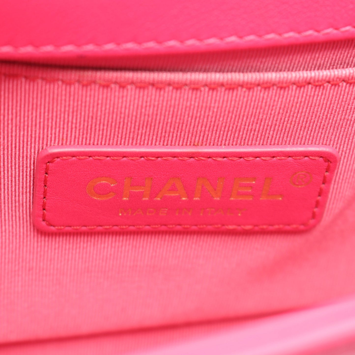ボーイシャネル スモール チェーンショルダーバッグ ラムスキン ピンクパープル ゴールド金具 シャネル バッグ CHANEL