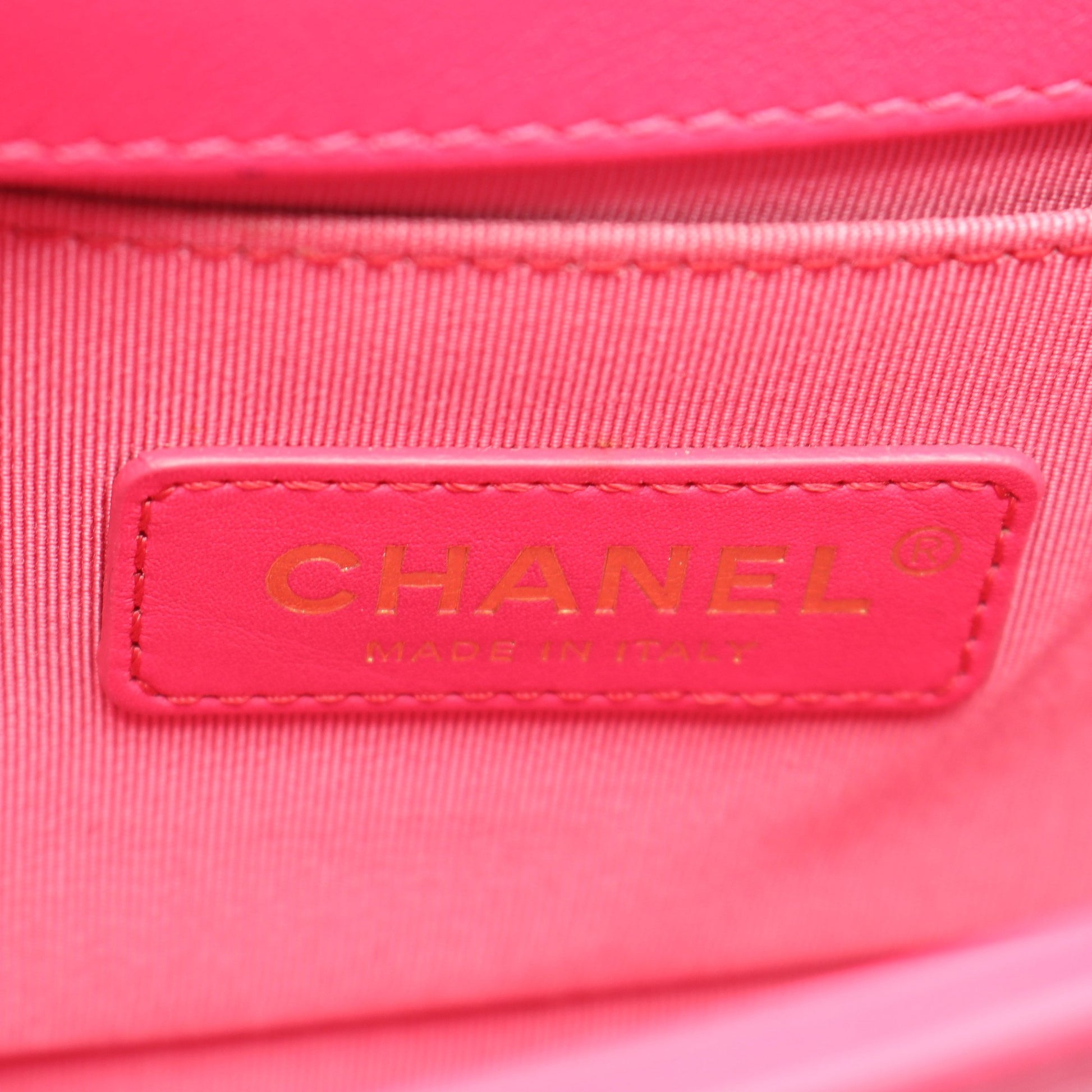 ボーイシャネル スモール チェーンショルダーバッグ ラムスキン ピンクパープル ゴールド金具 シャネル バッグ CHANEL