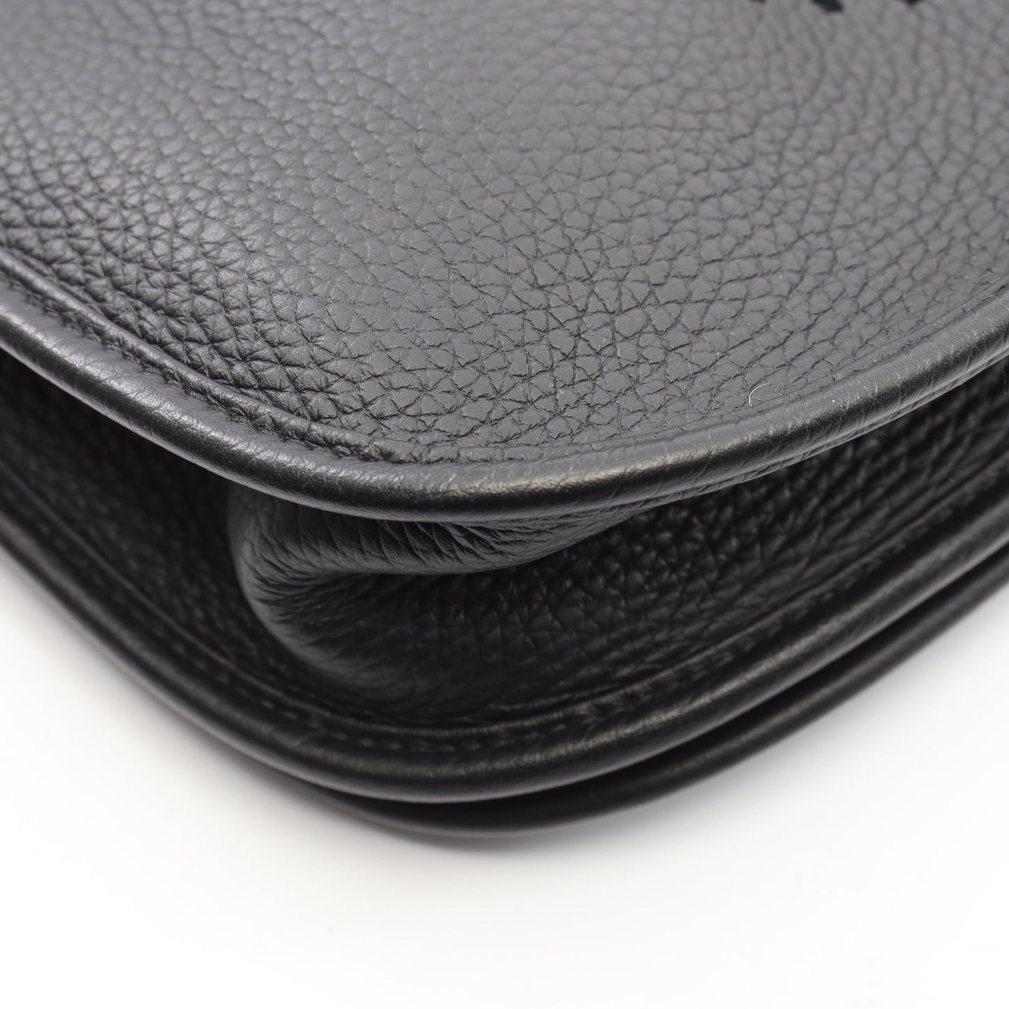 エヴリン 3 トロワ PM ショルダーバッグ トリヨンクレマンス ブラック ゴールド金具 W刻印 エルメス バッグ HERMES