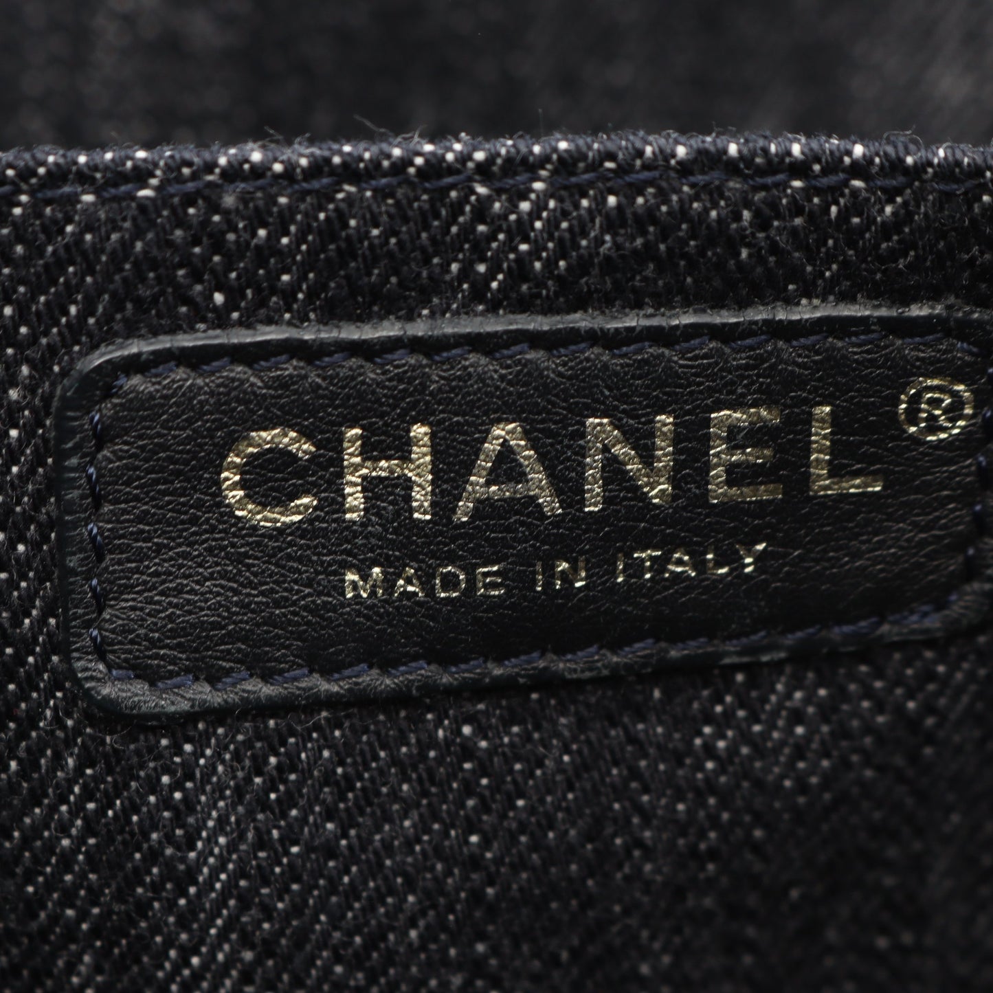 スパークリングデニム ショルダーバッグ デニム インディゴブルー ゴールド金具 シャネル バッグ CHANEL
