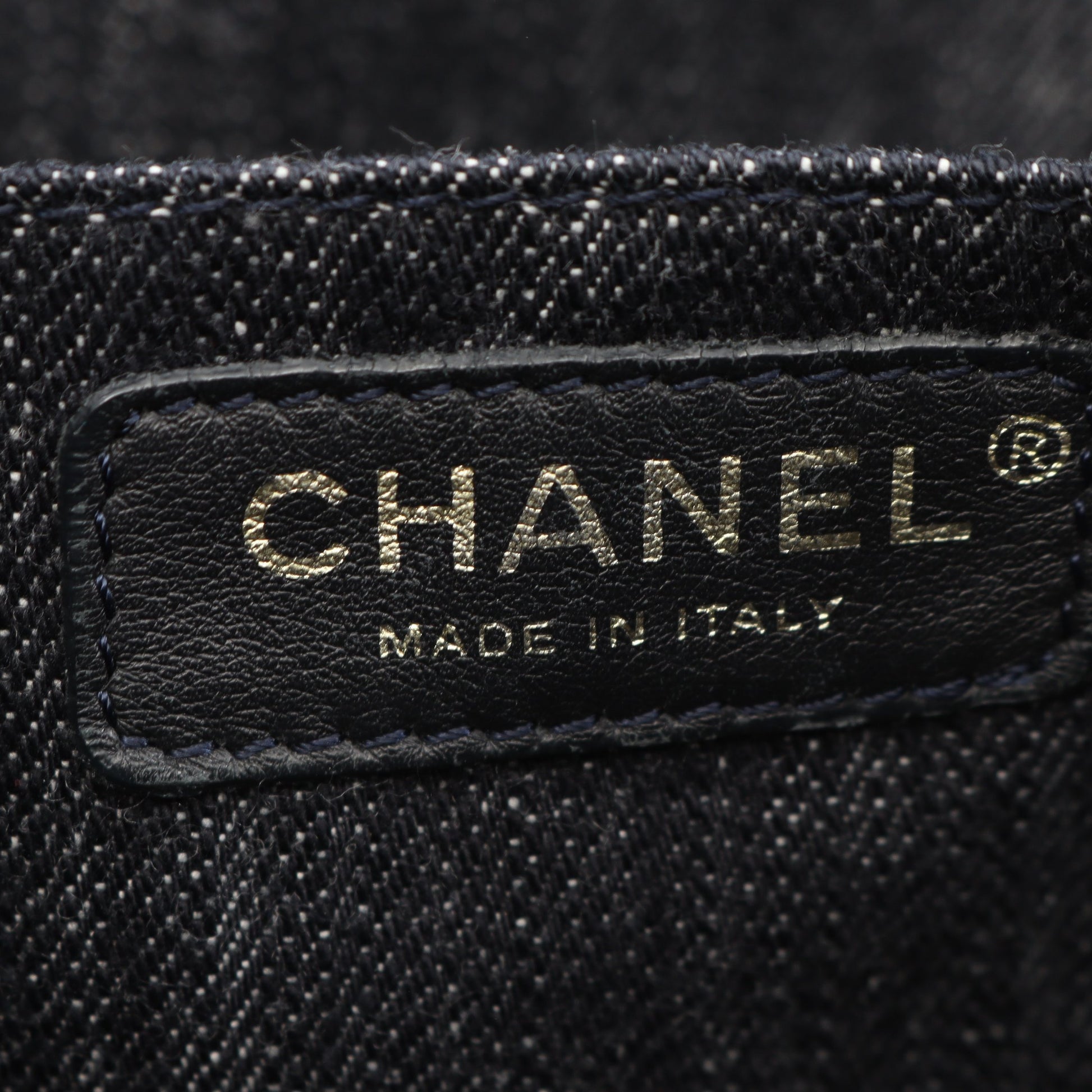 スパークリングデニム ショルダーバッグ デニム インディゴブルー ゴールド金具 シャネル バッグ CHANEL