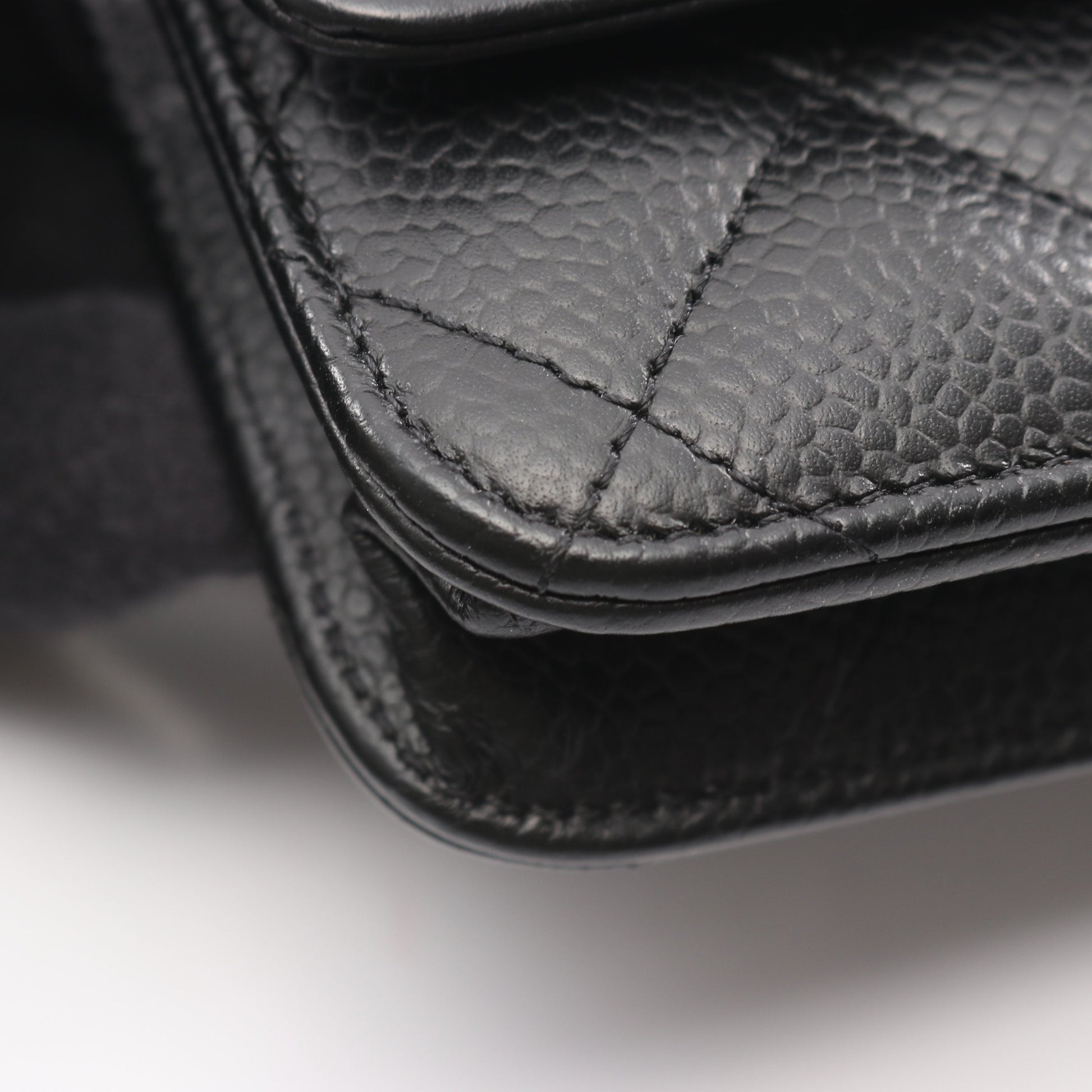 マトラッセ チェーンウォレット キャビアスキン ブラック シルバー金具 シャネル バッグ CHANEL