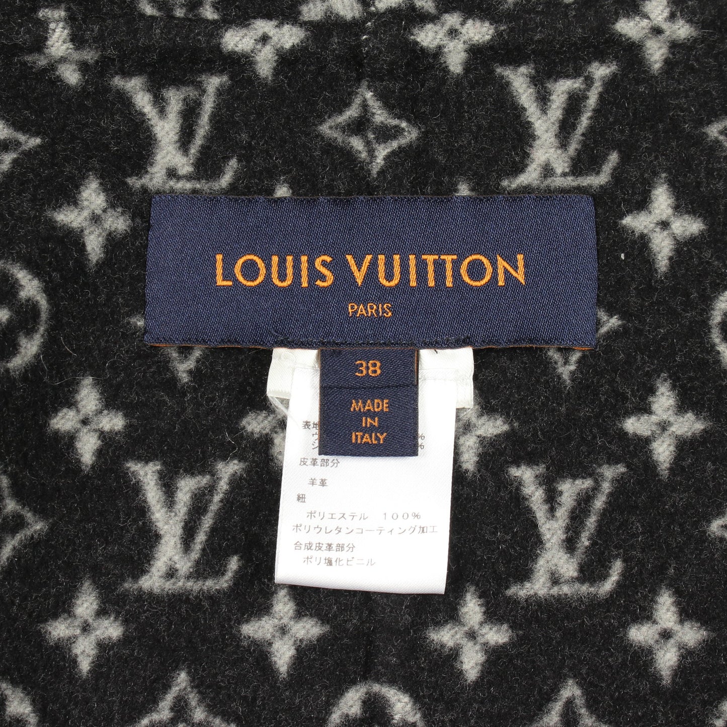 モノグラム フード付き ポンチョ ウール シルク ブラック ルイヴィトン アウター LOUIS VUITTON