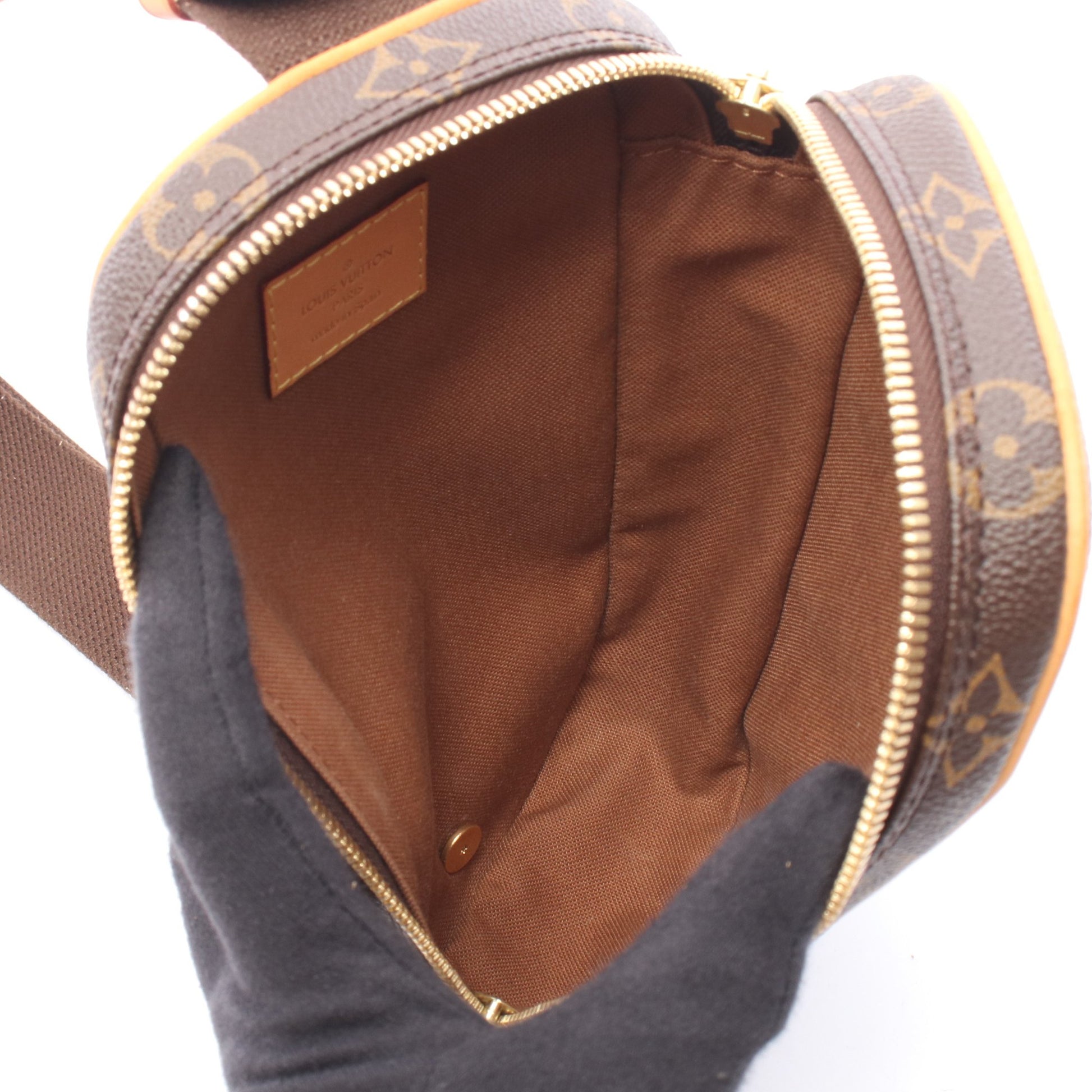 ポシェットガンジュ モノグラム ボディバッグ PVC レザー ブラウン ルイヴィトン バッグ LOUIS VUITTON