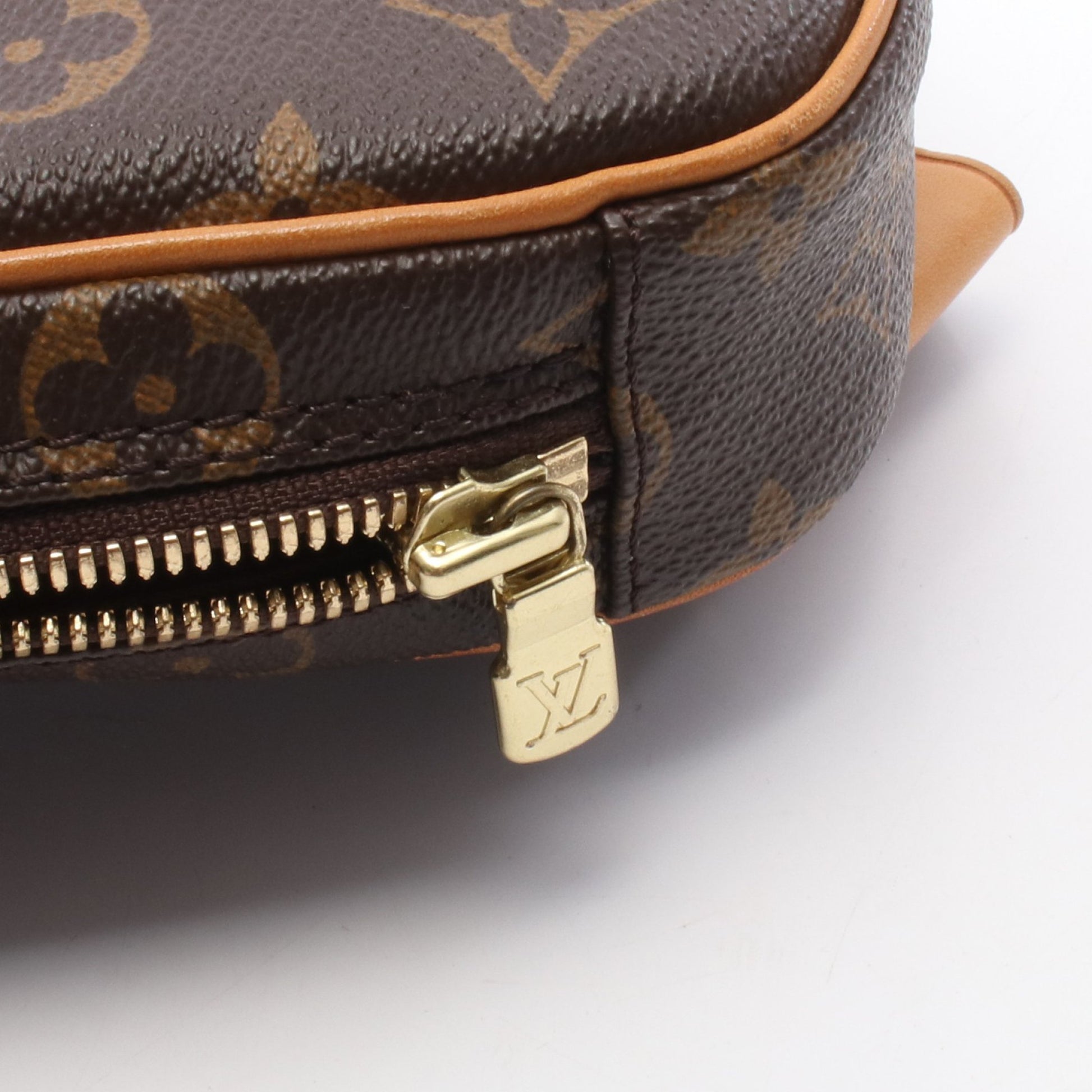 ポシェットガンジュ モノグラム ボディバッグ PVC レザー ブラウン ルイヴィトン バッグ LOUIS VUITTON
