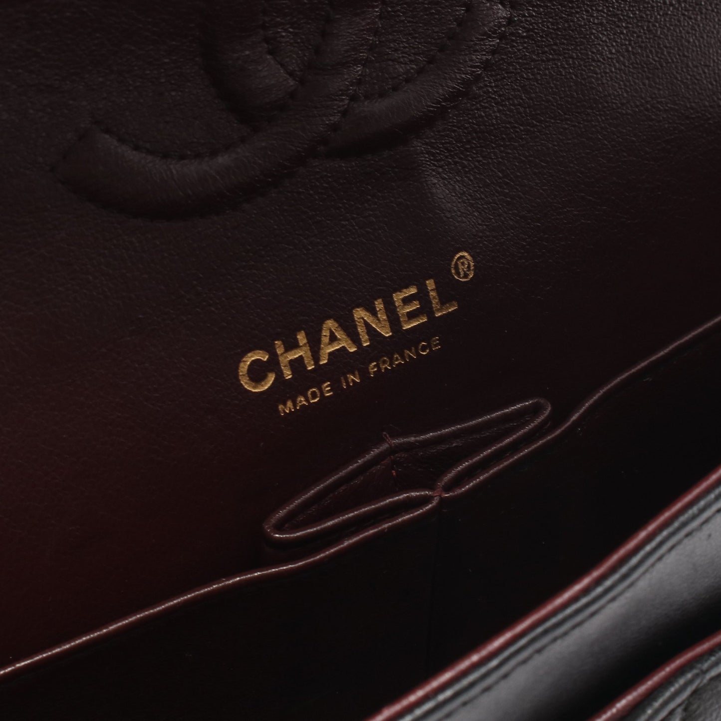 マトラッセ Wフラップ Wチェーンショルダーバッグ レザー ブラック ゴールド金具 シャネル バッグ CHANEL