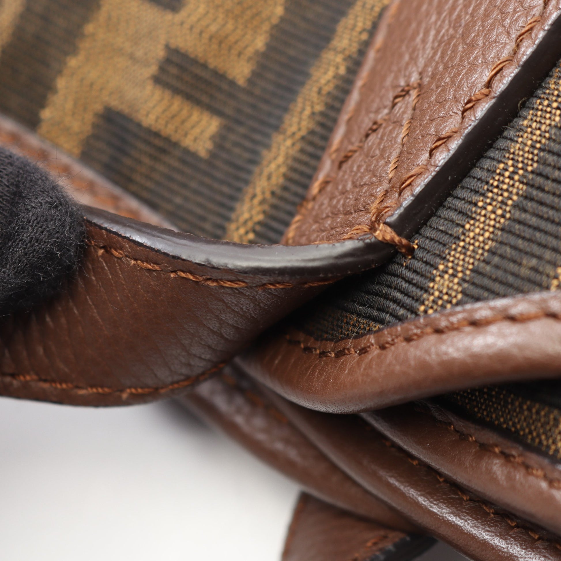 ズッカ ショルダーバッグ トートバッグ キャンバス レザー ブラウン フェンディ バッグ FENDI