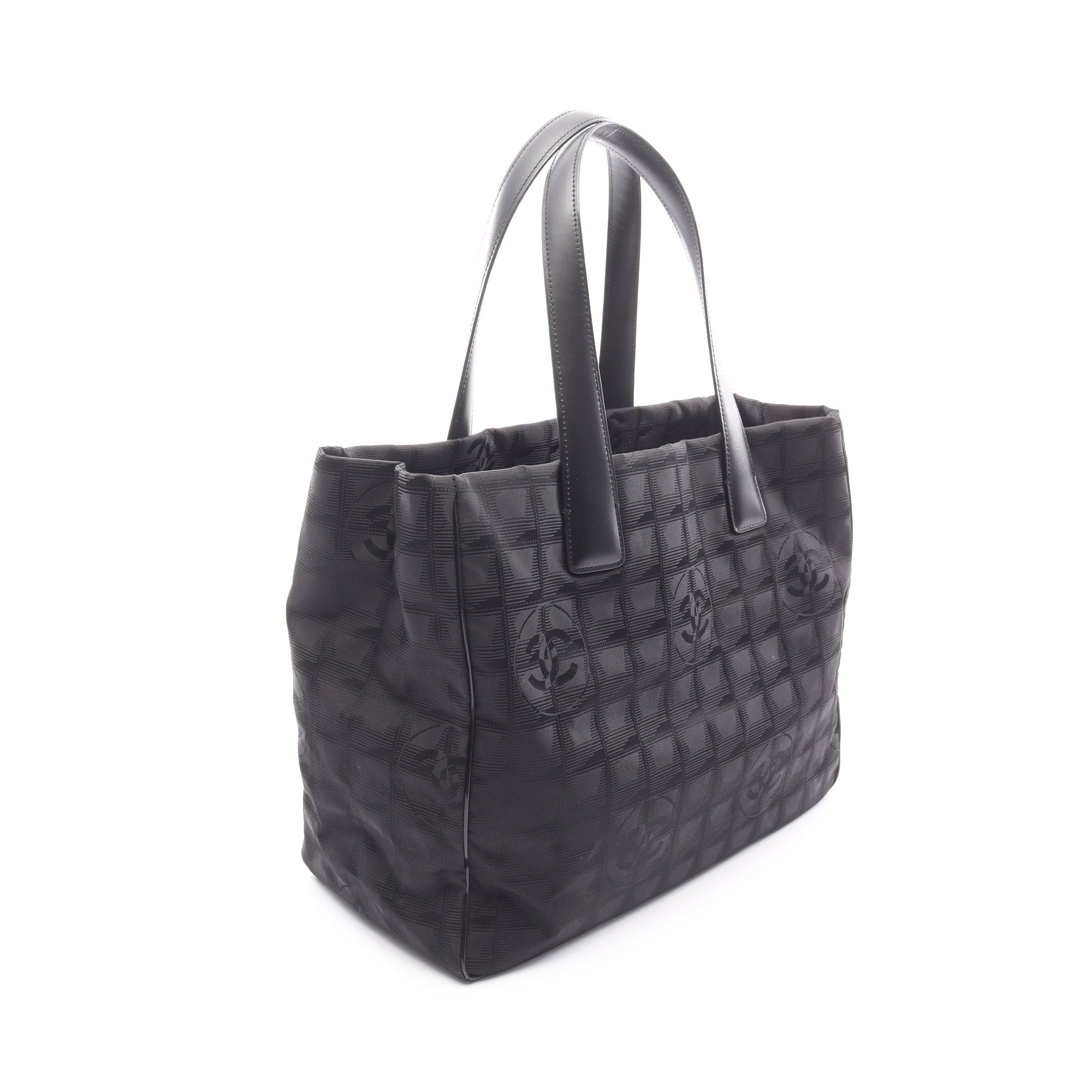 CHANEL ハンドバッグ　ニュートラベル　程度B ニュートラベルライン ハンドバッグ ミニボストンバッグ ナイロン