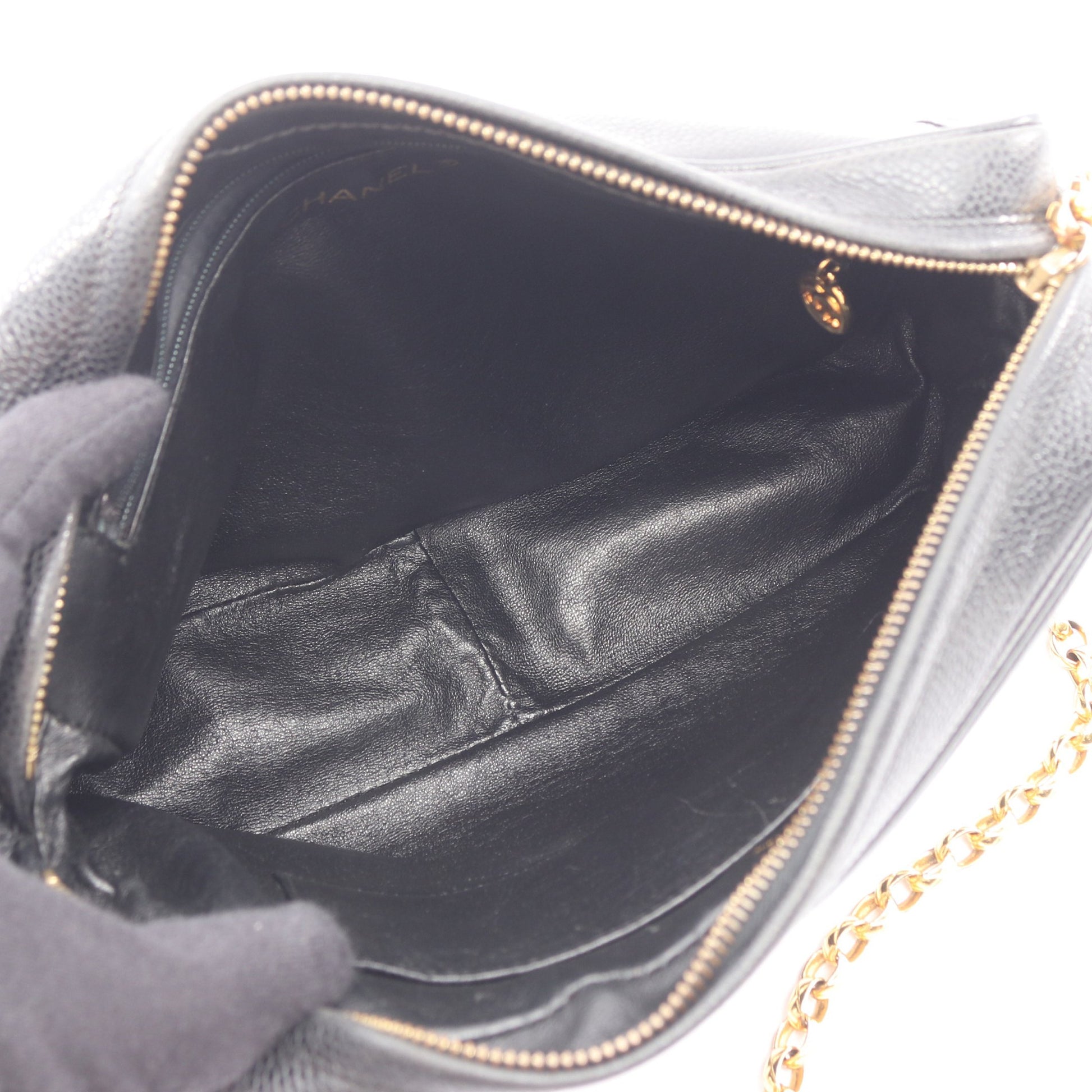 ココマーク チェーンショルダーバッグ キャビアスキン ブラック ゴールド金具 シャネル バッグ CHANEL