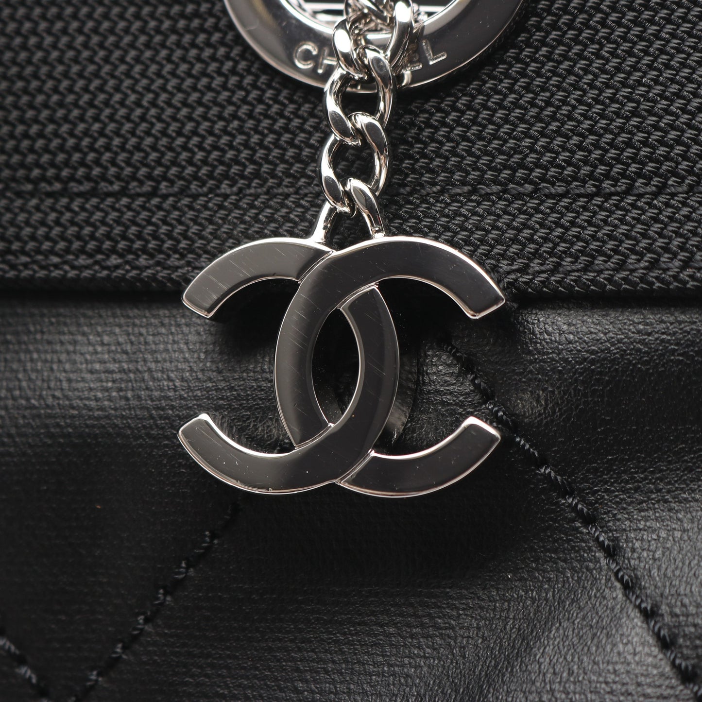パリビアリッツPM ハンドバッグ トートバッグ コーティングキャンバス レザー ブラック シルバー金具 シャネル バッグ CHANEL