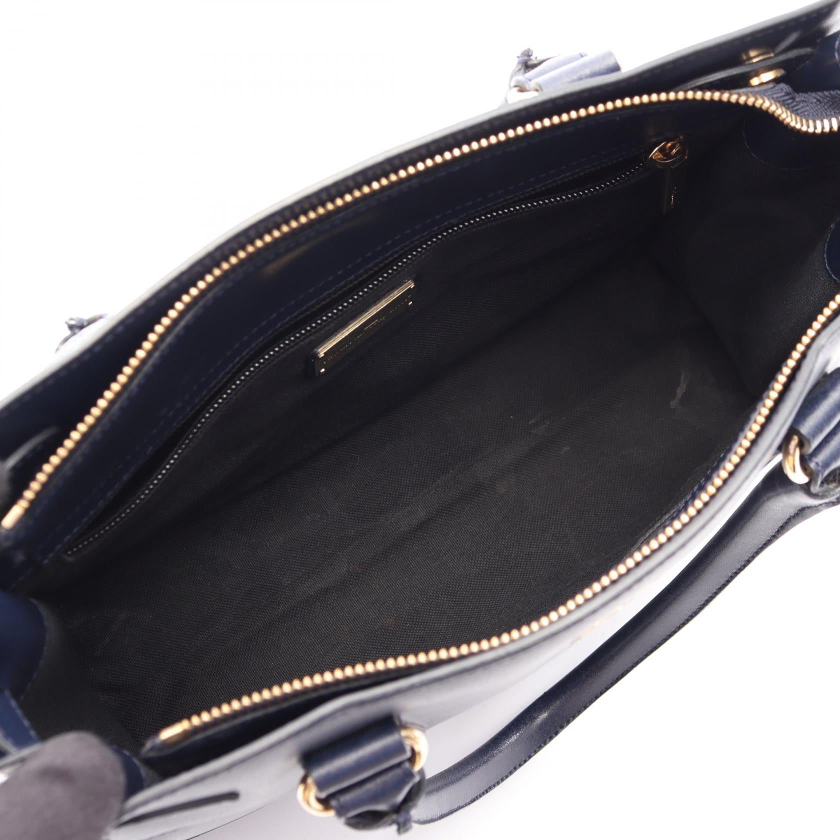 ガンチーニ ハンドバッグ レザー ネイビー サルヴァトーレフェラガモ バッグ Salvatore Ferragamo