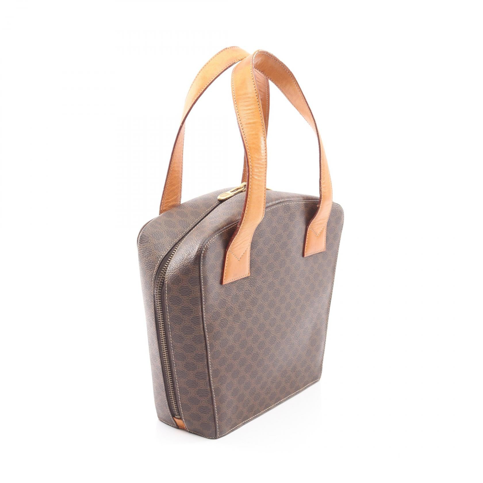 マカダム ラウンドチャーム ハンドバッグ PVC レザー ダークブラウン ベージュ セリーヌ バッグ CELINE