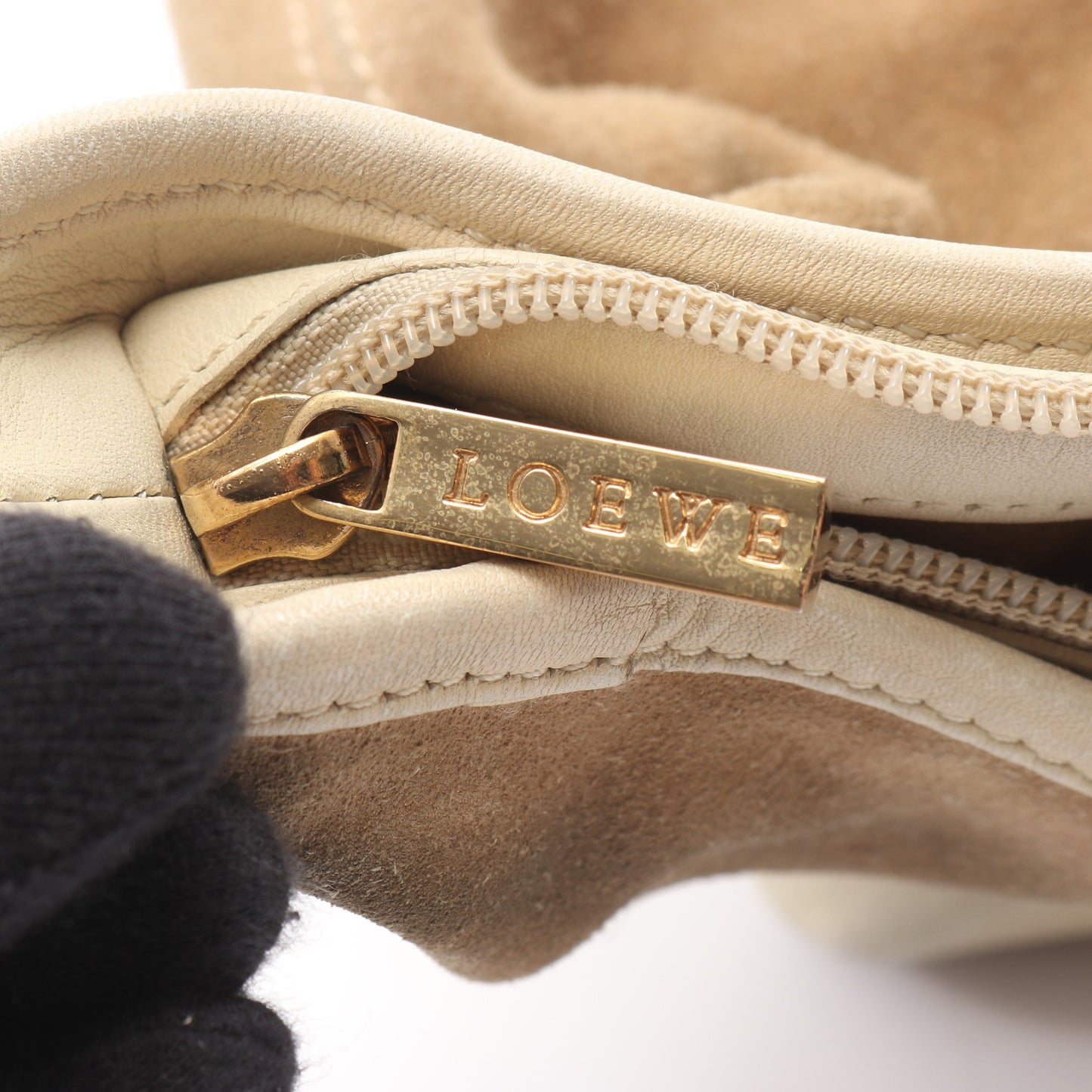 アナグラム ショルダーバッグ スエード レザー ベージュ アイボリー ロエベ バッグ LOEWE