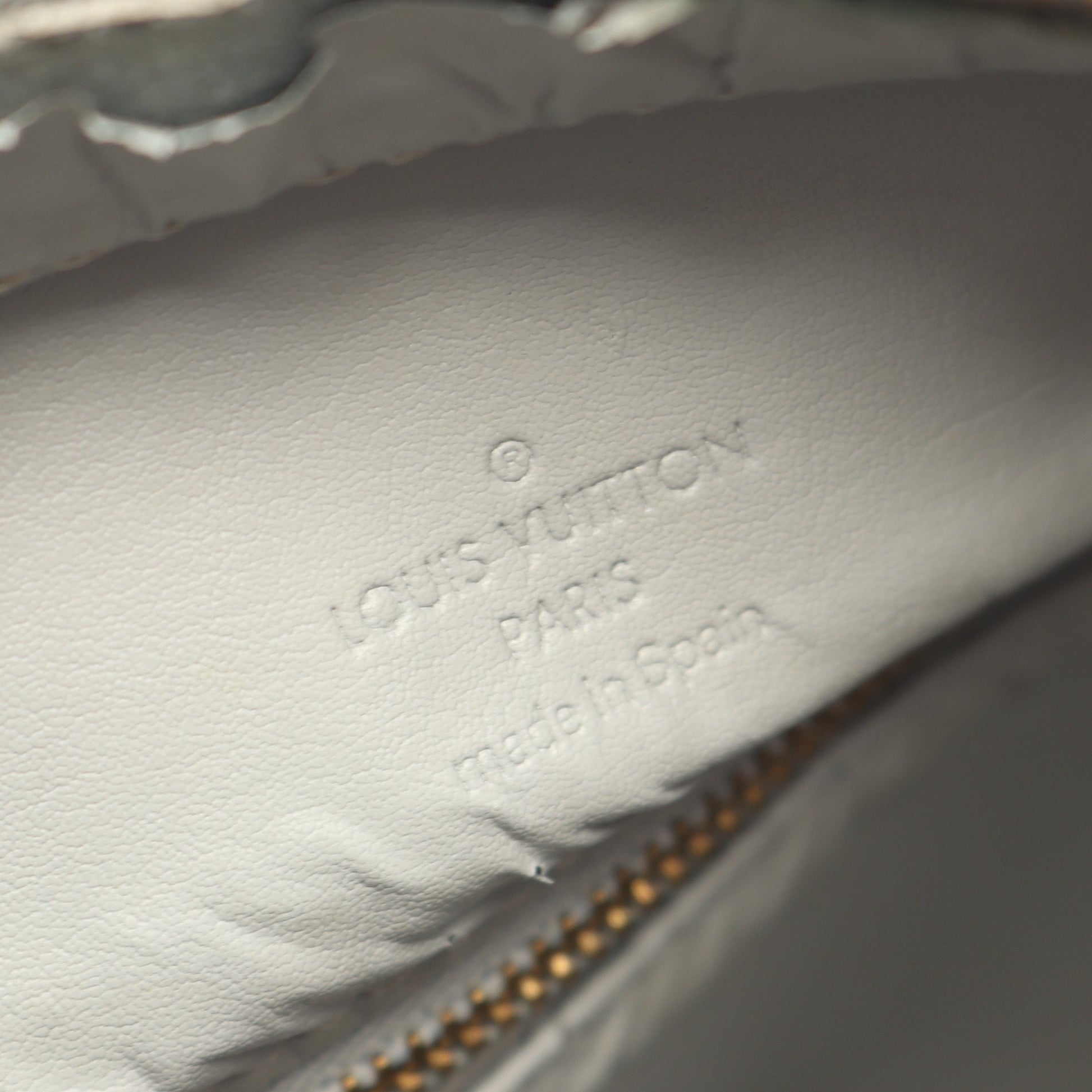 ヒューストン モノグラムヴェルニ ハンドバッグ レザー ベージュ ルイヴィトン バッグ LOUIS VUITTON