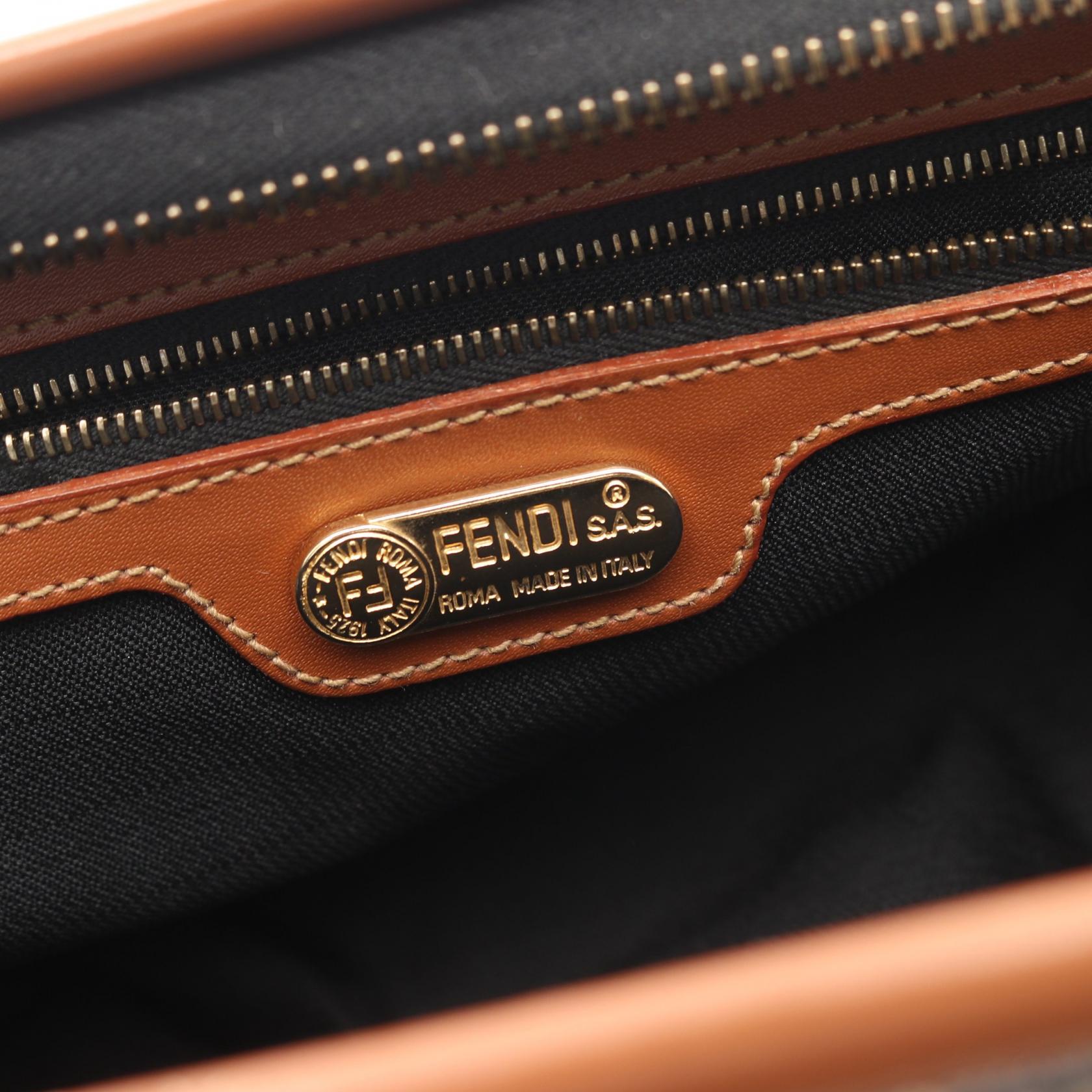 ペカン ハンドバッグ ミニボストンバッグ PVC レザー ブラック ブラウン フェンディ バッグ FENDI