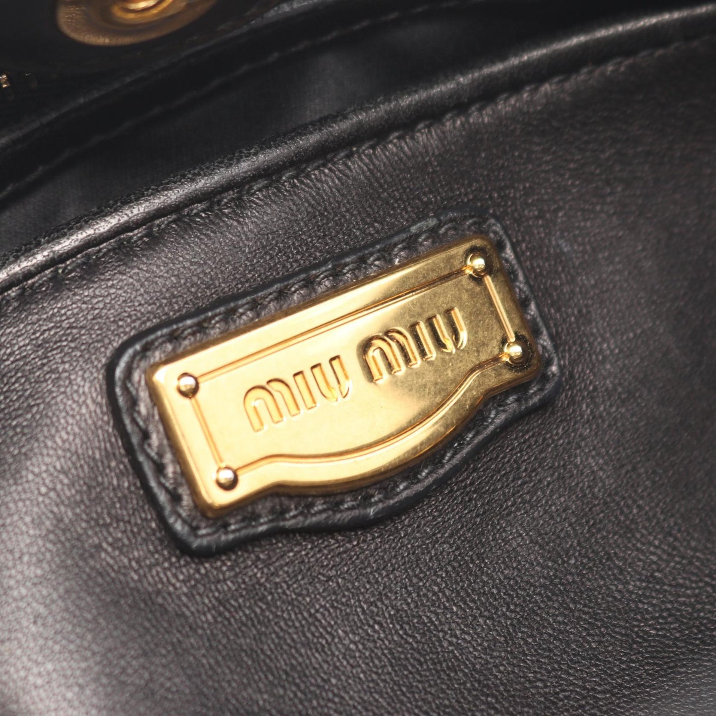 マテラッセ 2way ハンドバッグ レザー ブラック ミュウミュウ バッグ miu miu