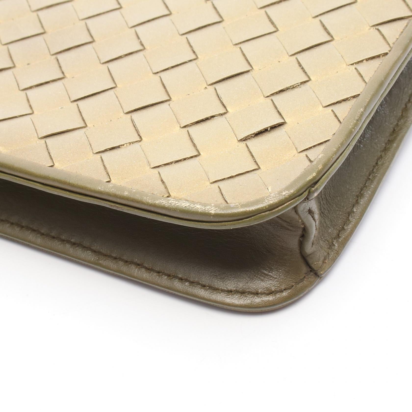イントレチャート ショルダーバッグ レザー ゴールド カーキグリーン ボッテガヴェネタ バッグ BOTTEGA VENETA