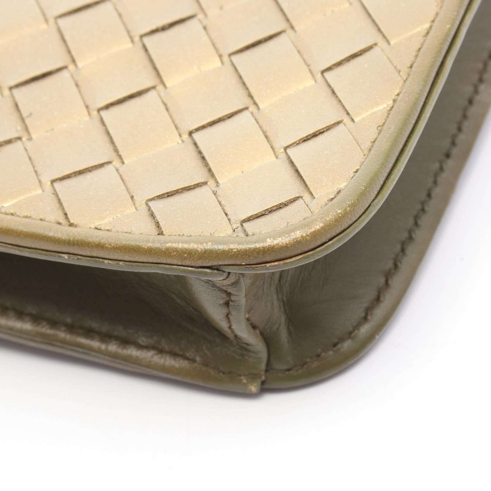 イントレチャート ショルダーバッグ レザー ゴールド カーキグリーン ボッテガヴェネタ バッグ BOTTEGA VENETA