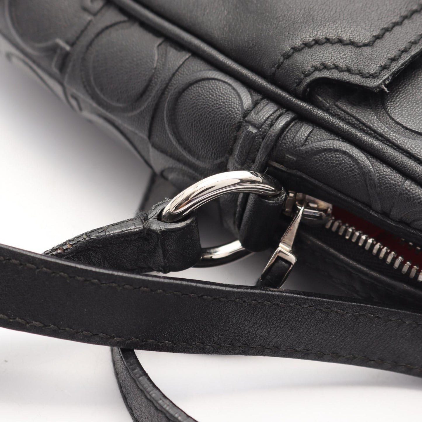 ガンチーニ ショルダーバッグ レザー ブラック サルヴァトーレフェラガモ バッグ Salvatore Ferragamo