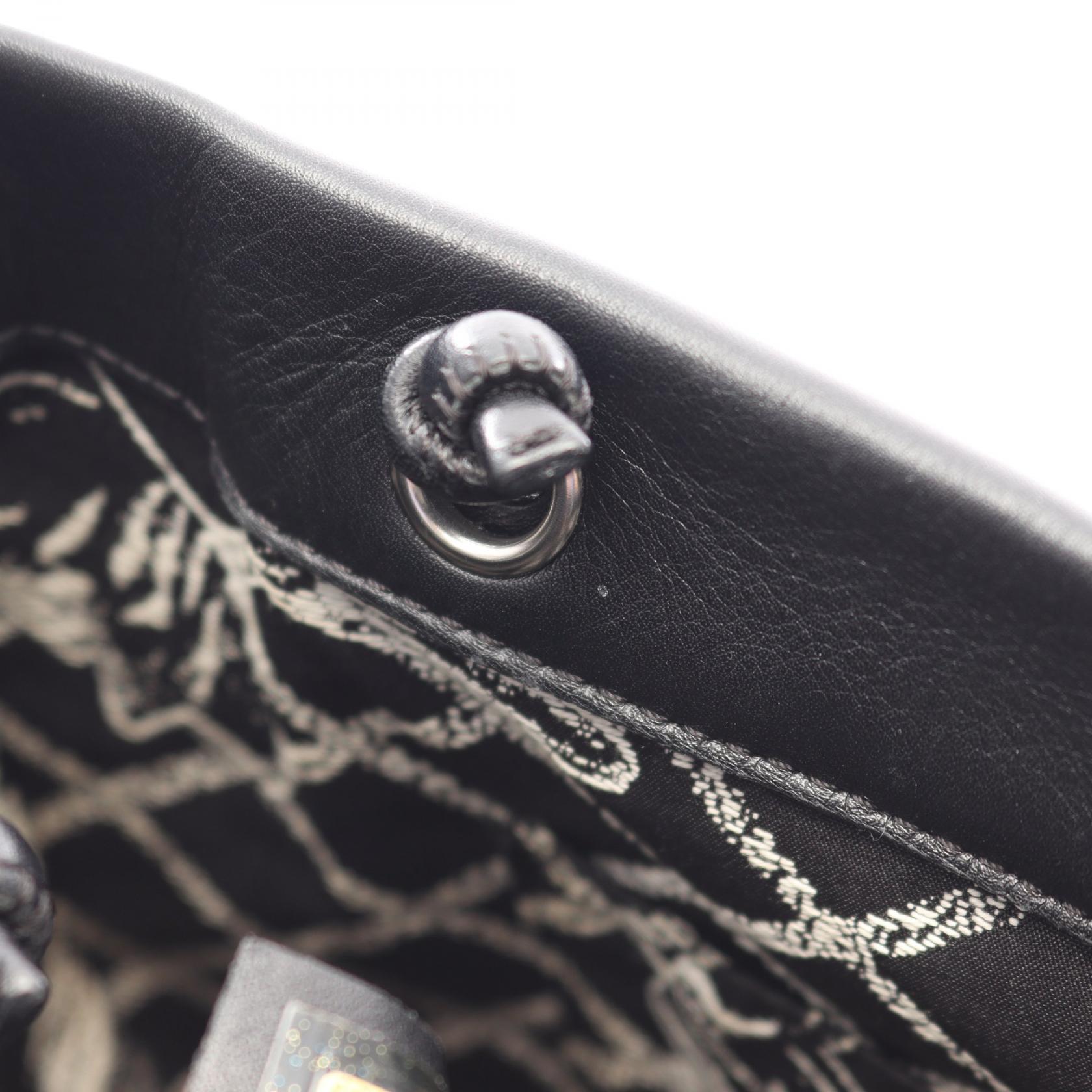 エッセンシャルトートPM ハンドバッグ トートバッグ レザー ブラック シルバー金具 シャネル バッグ CHANEL