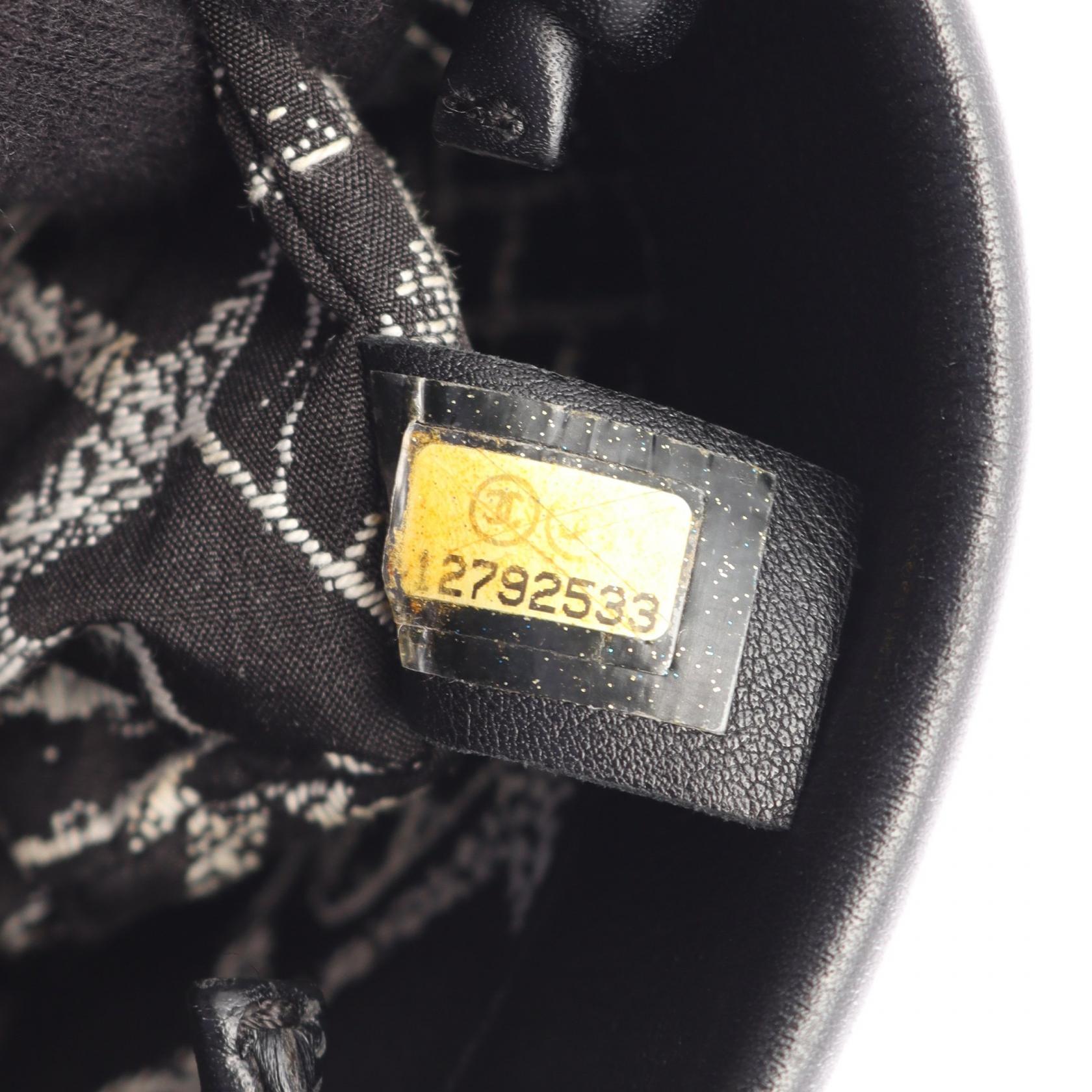 エッセンシャルトートPM ハンドバッグ トートバッグ レザー ブラック シルバー金具 シャネル バッグ CHANEL