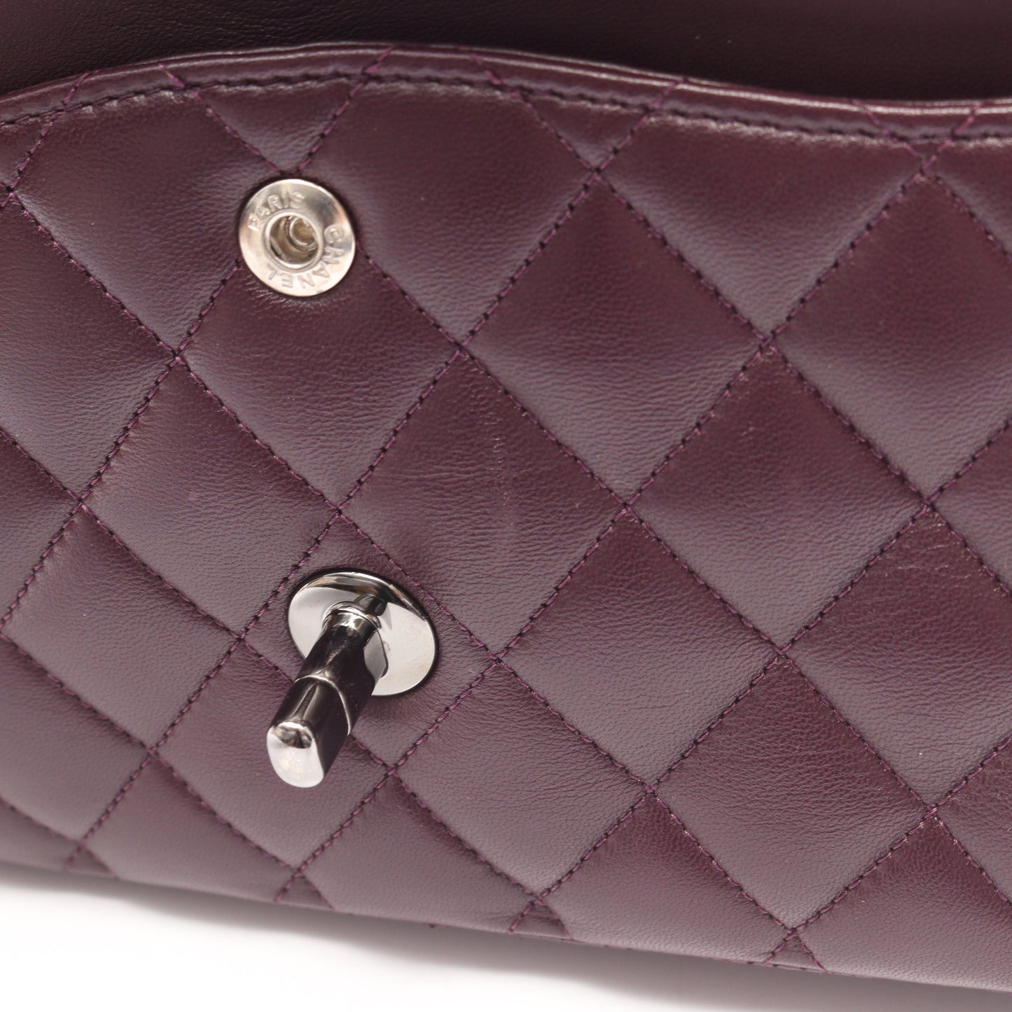 マトラッセ Wフラップ Wチェーンショルダーバッグ ラムスキン ダークパープル シルバー金具 シャネル バッグ CHANEL