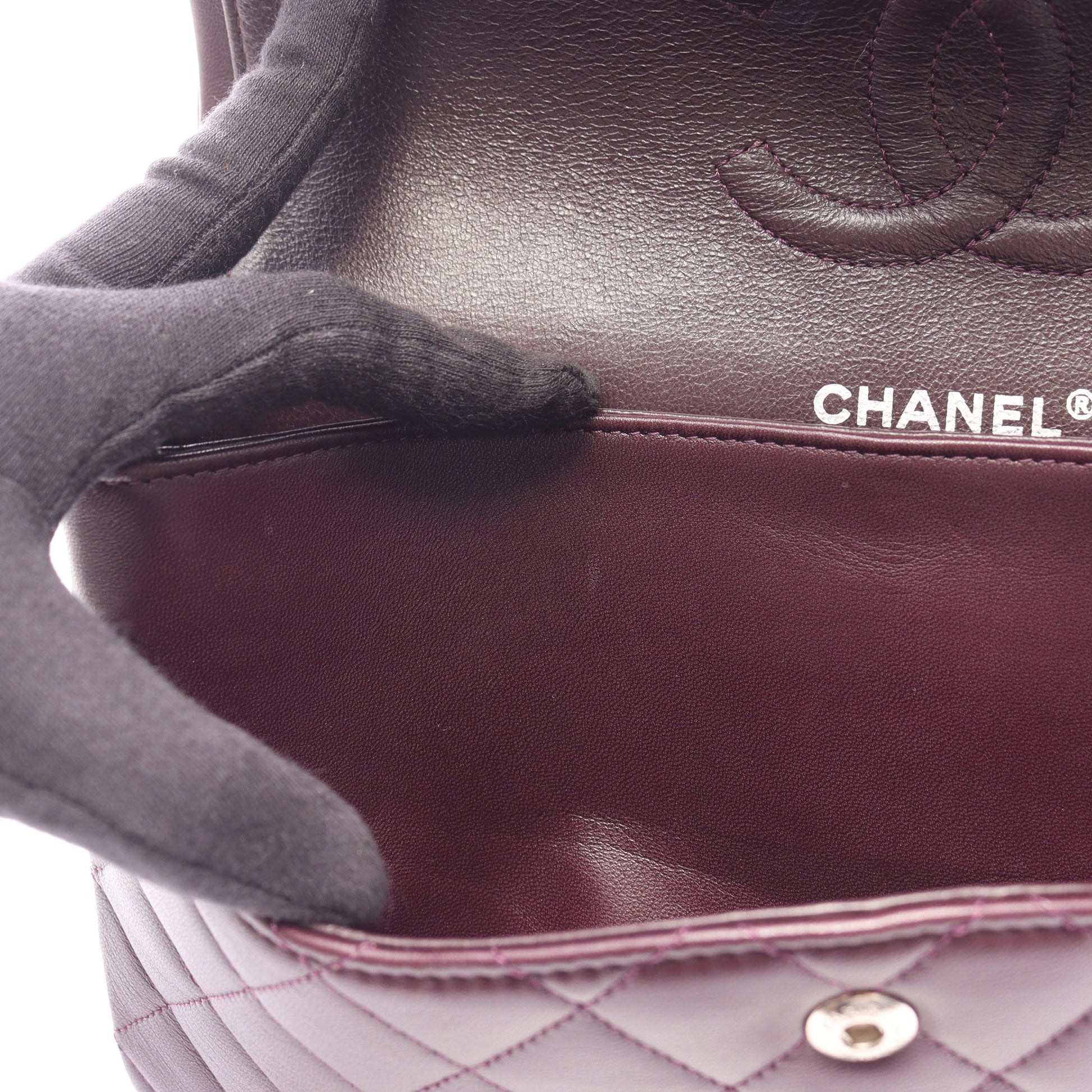 マトラッセ Wフラップ Wチェーンショルダーバッグ ラムスキン ダークパープル シルバー金具 シャネル バッグ CHANEL