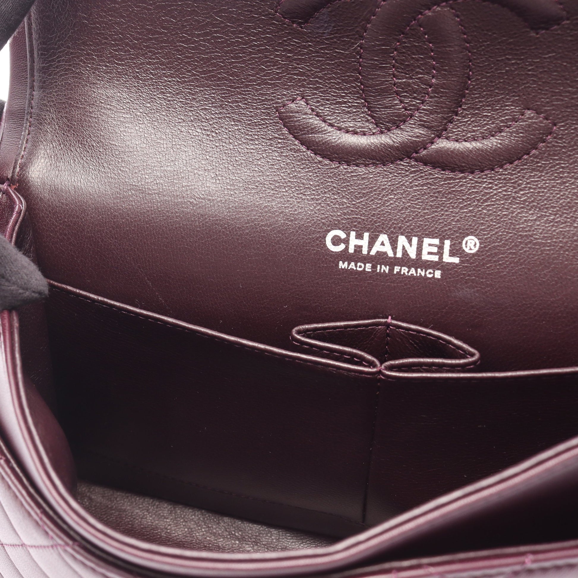 マトラッセ Wフラップ Wチェーンショルダーバッグ ラムスキン ダークパープル シルバー金具 シャネル バッグ CHANEL