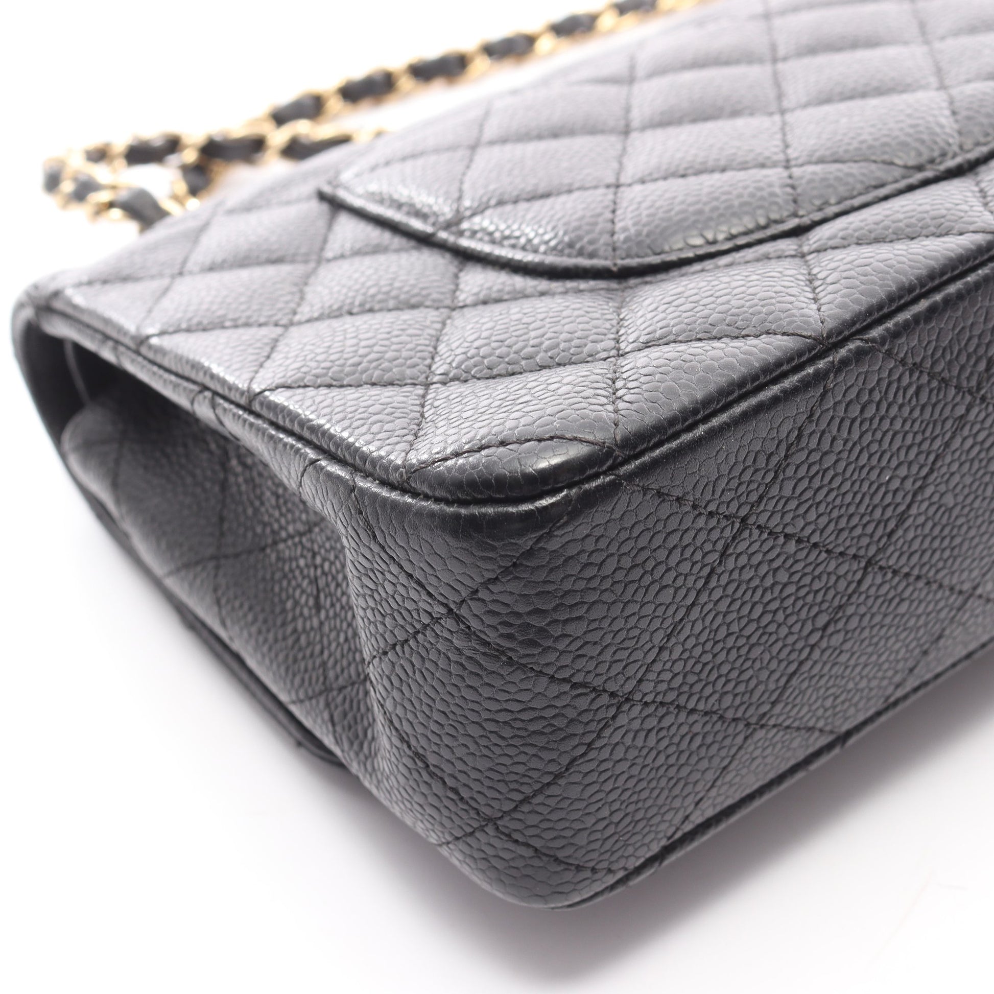 マトラッセ Wフラップ Wチェーンショルダーバッグ キャビアスキン ブラック ゴールド金具 シャネル バッグ CHANEL