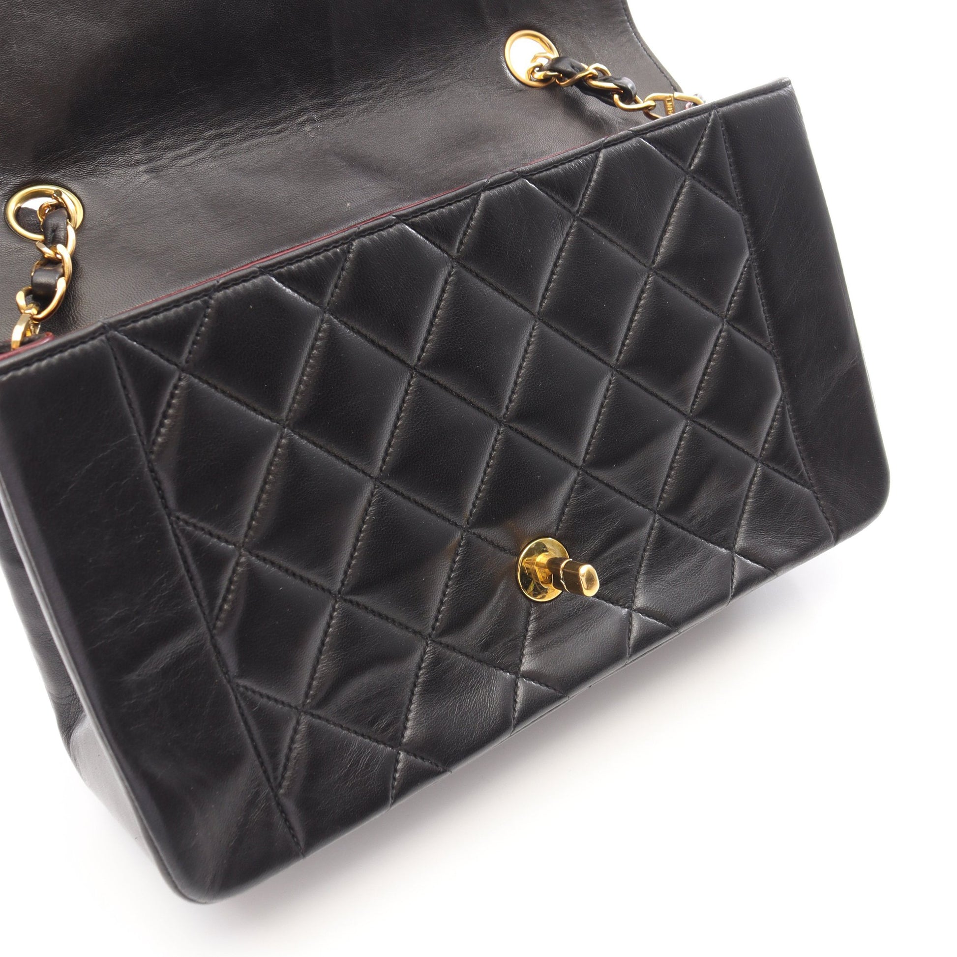 マトラッセ ダイアナフラップ チェーンショルダーバッグ レザー ブラック ゴールド金具 シャネル バッグ CHANEL