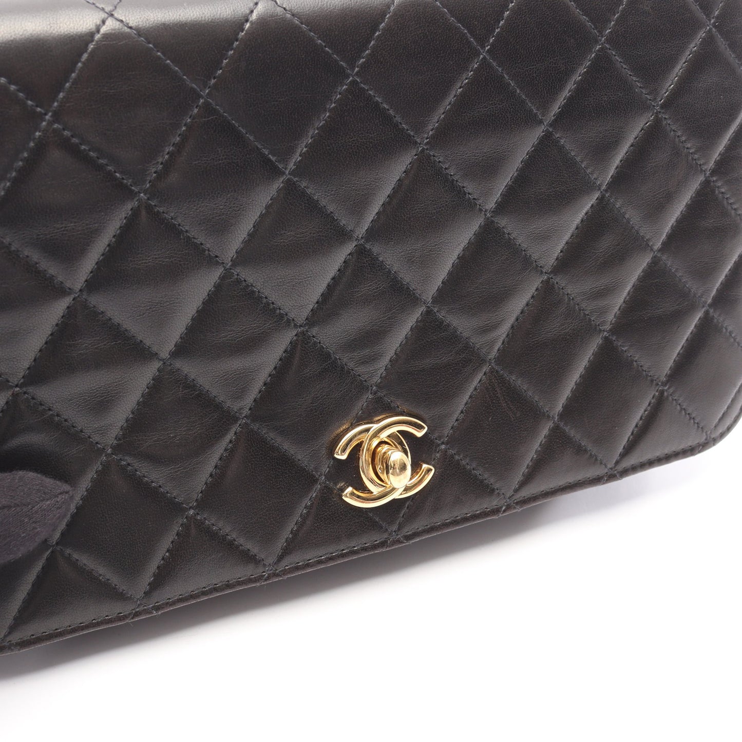 マトラッセ フルフラップ チェーンショルダーバッグ ラムスキン ブラック ゴールド金具 シャネル バッグ CHANEL
