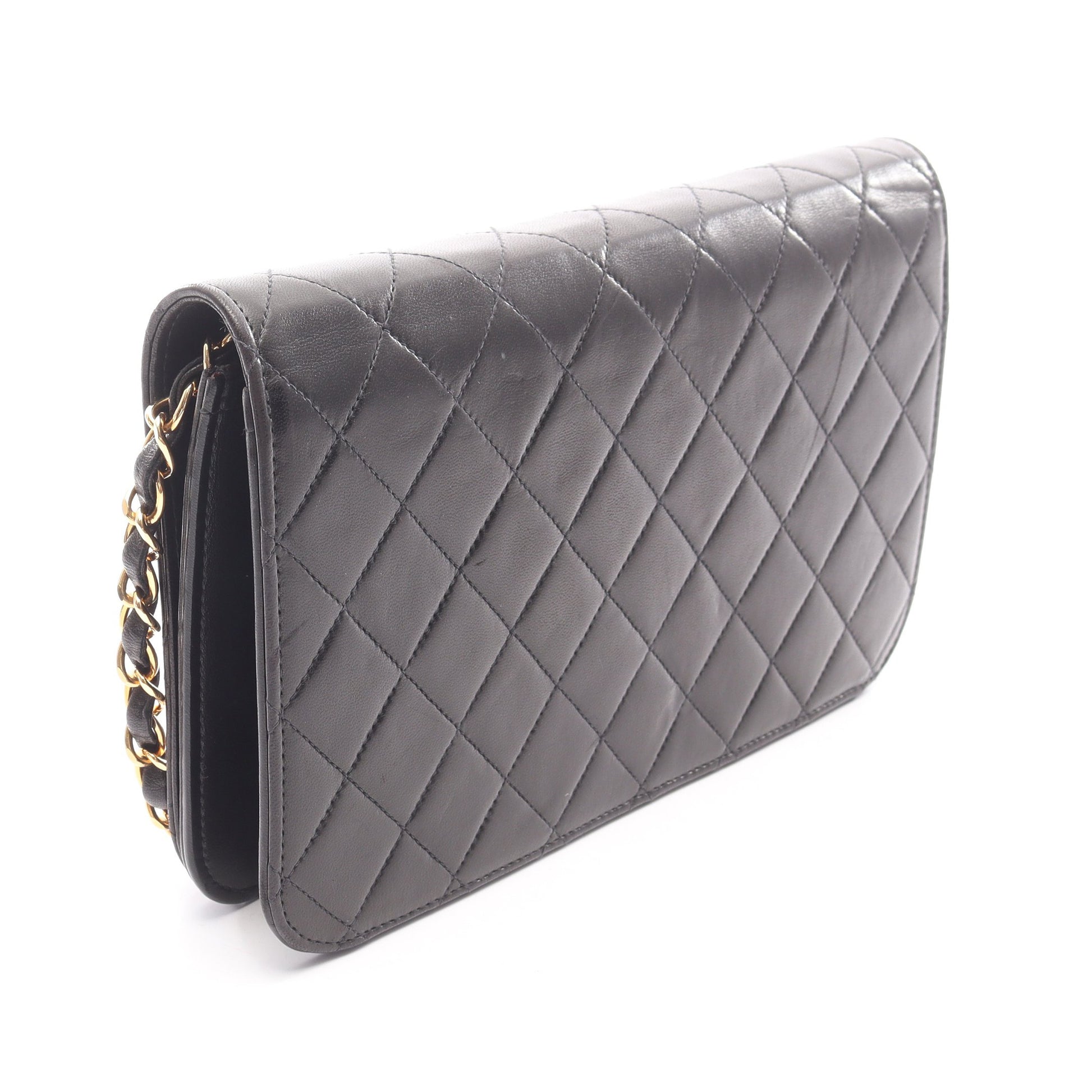 マトラッセ フルフラップ チェーンショルダーバッグ ラムスキン ブラック ゴールド金具 シャネル バッグ CHANEL