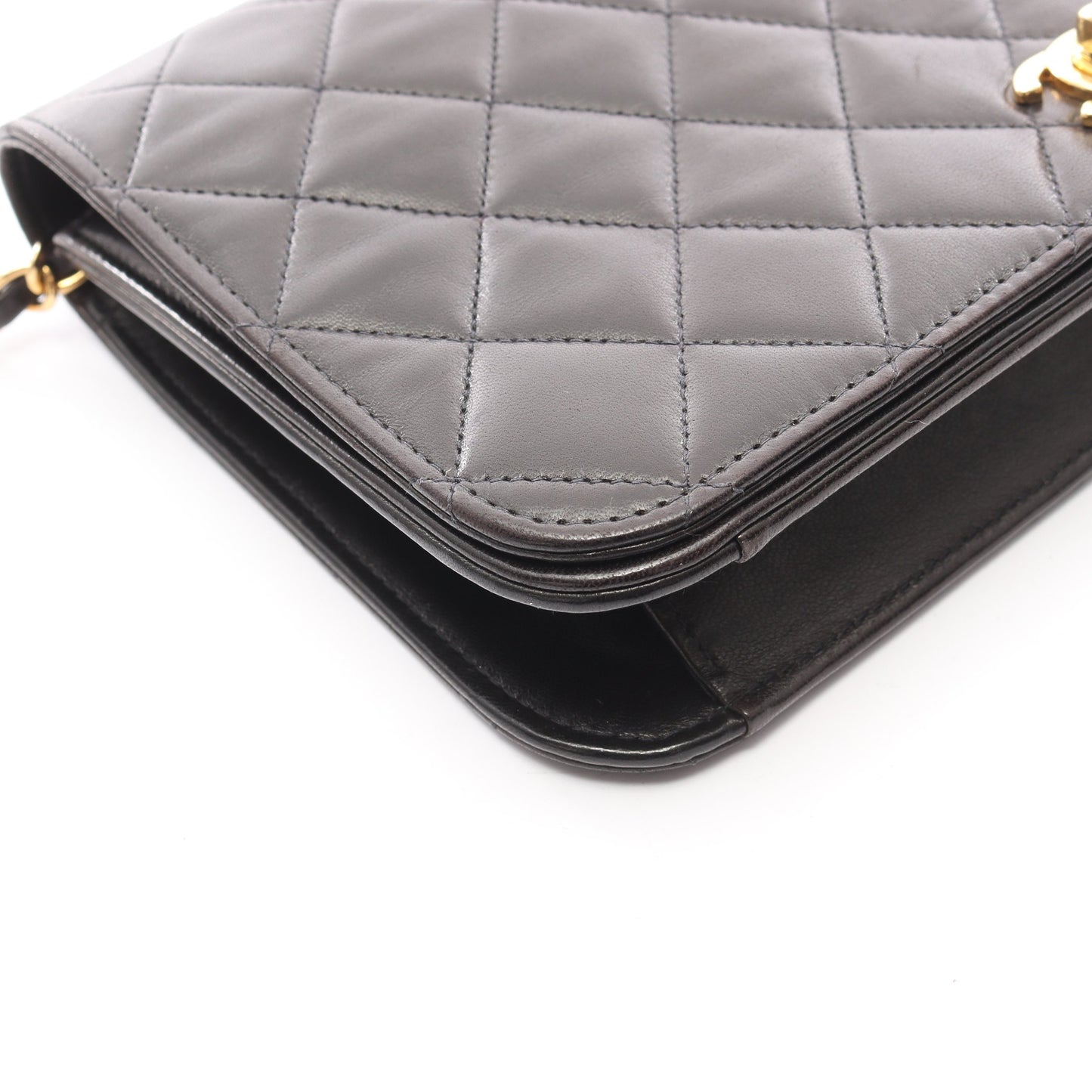 マトラッセ フルフラップ チェーンショルダーバッグ ラムスキン ブラック ゴールド金具 シャネル バッグ CHANEL