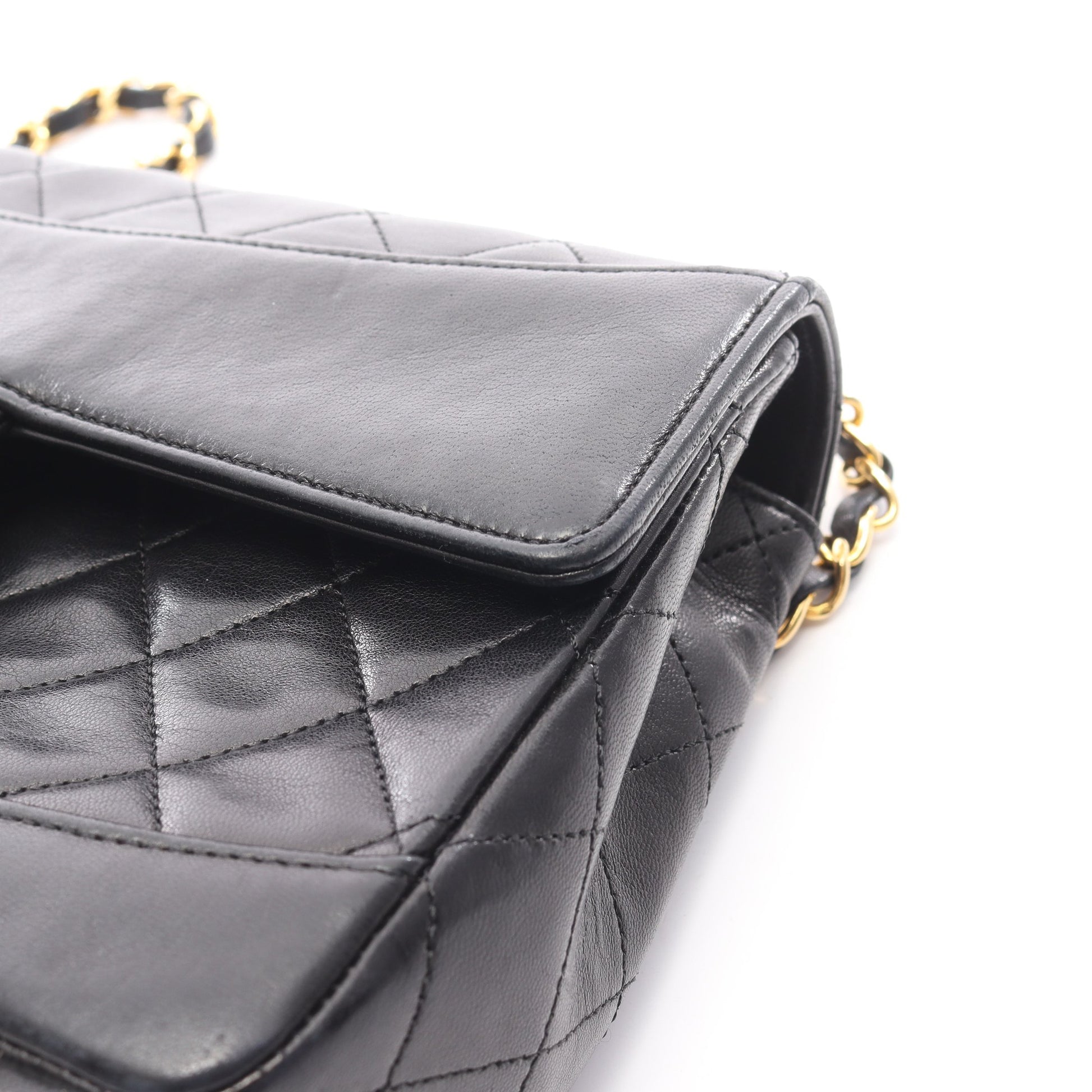 マトラッセ チェーンショルダーバッグ ラムスキン ブラック ゴールド金具 シャネル バッグ CHANEL