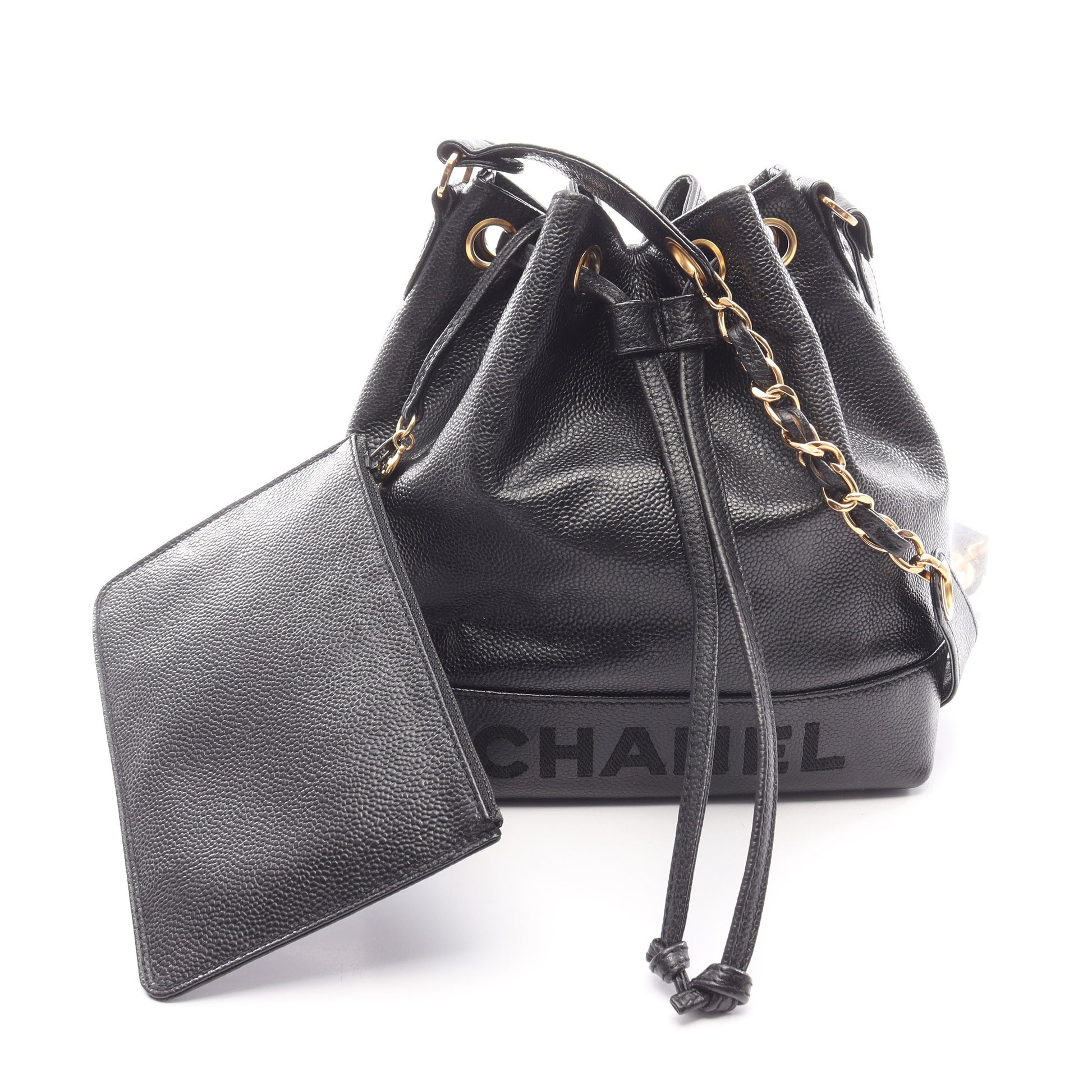 バケットバッグ チェーンショルダーバッグ キャビアスキン ブラック ゴールド金具 シャネル バッグ CHANEL