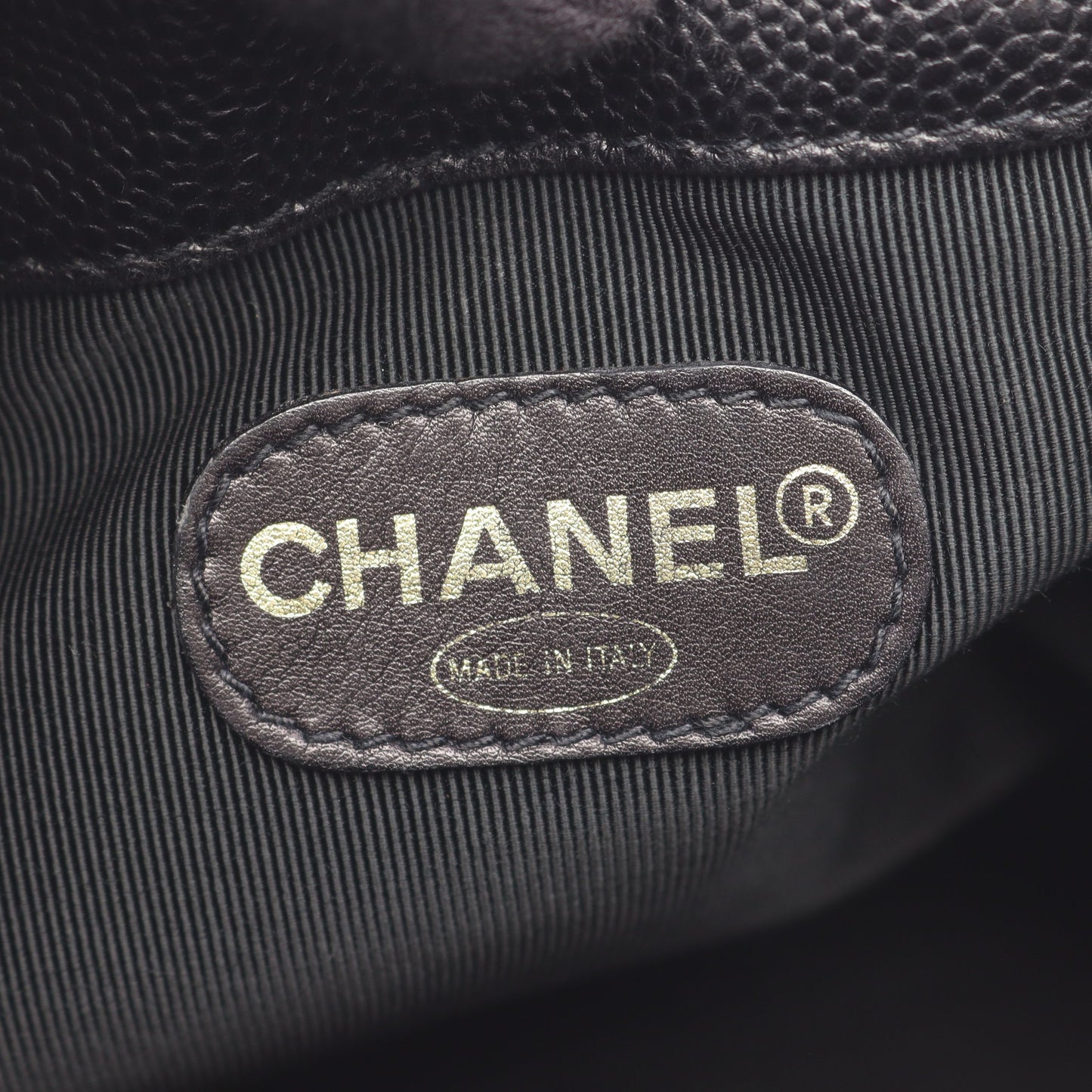 バケットバッグ チェーンショルダーバッグ キャビアスキン ブラック ゴールド金具 シャネル バッグ CHANEL