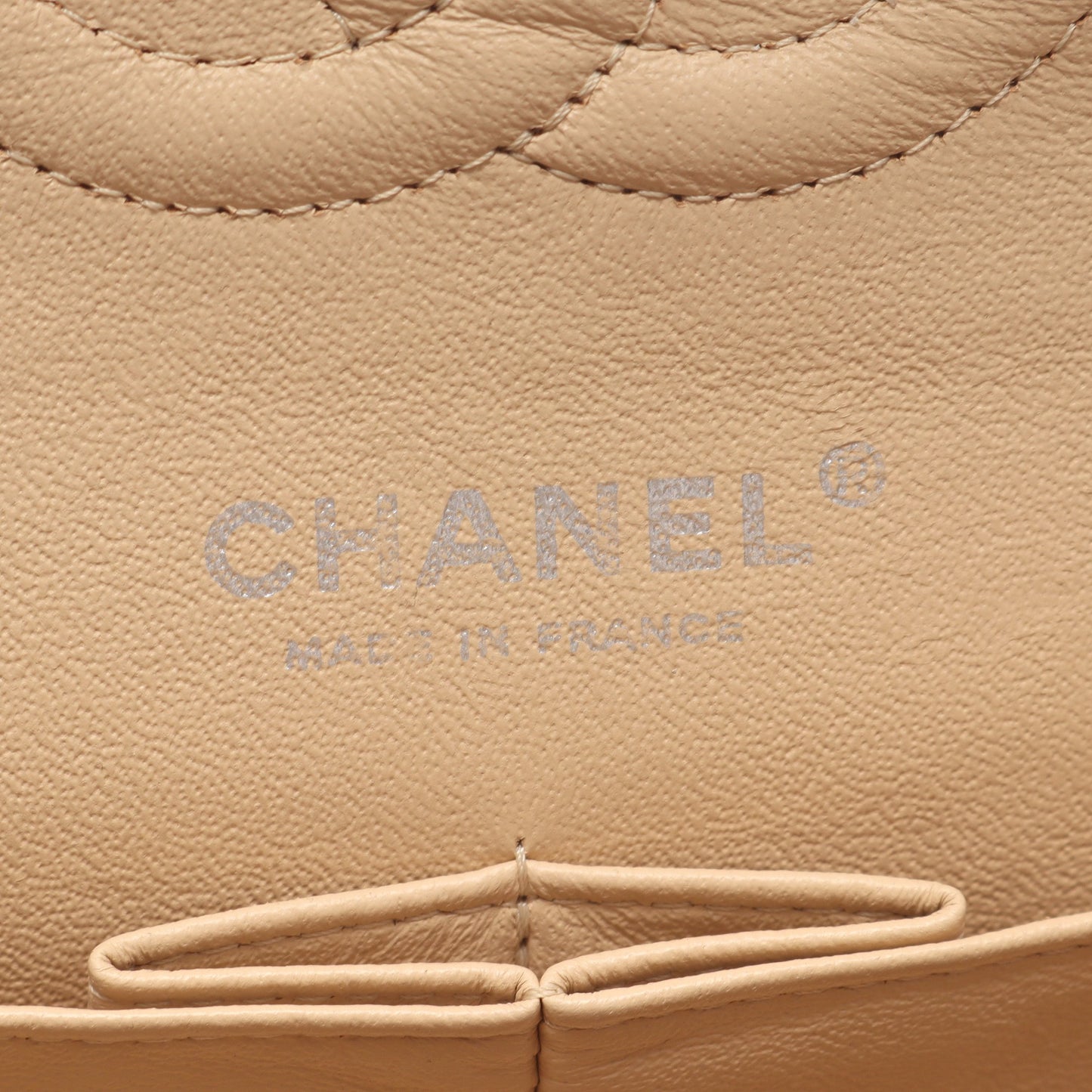マトラッセ Wフラップ Wチェーンショルダーバッグ キャビアスキン ベージュ シルバー金具 シャネル バッグ CHANEL