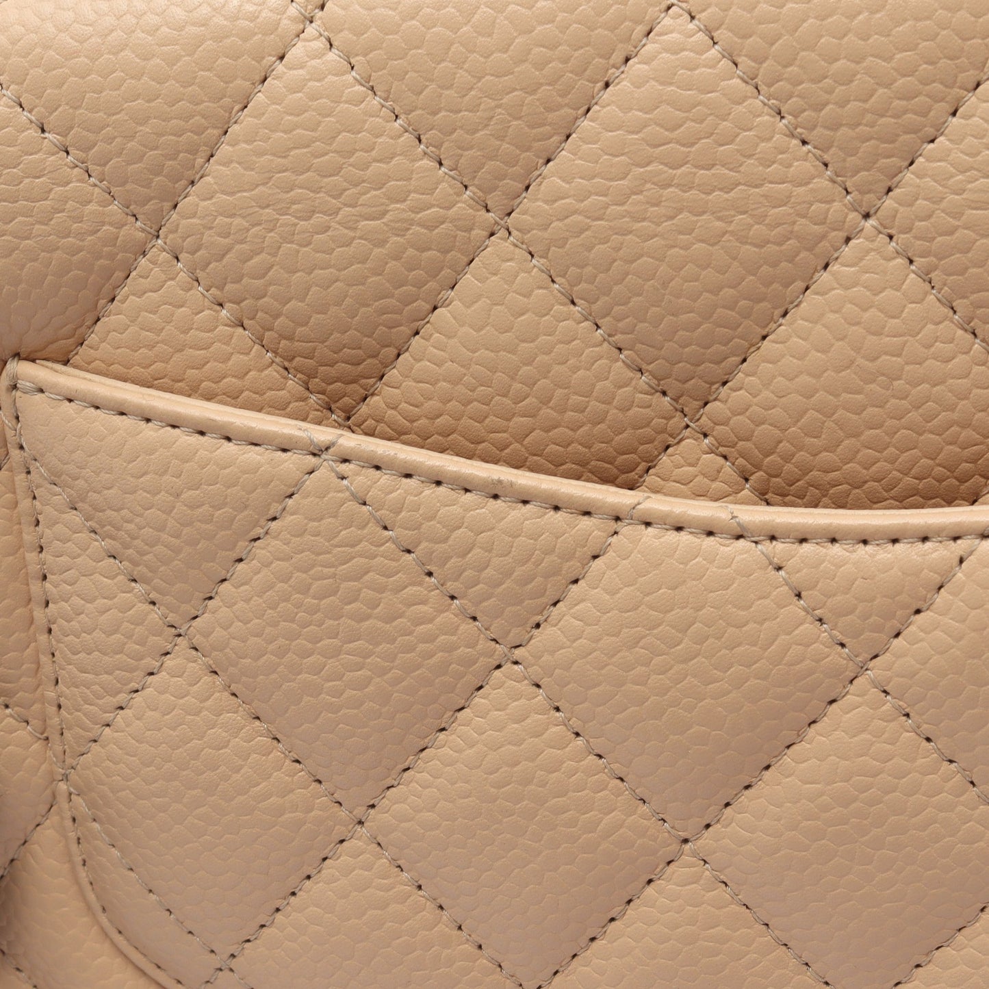 マトラッセ イーストウエスト チェーンショルダーバッグ キャビアスキン ベージュ シルバー金具 シャネル バッグ CHANEL
