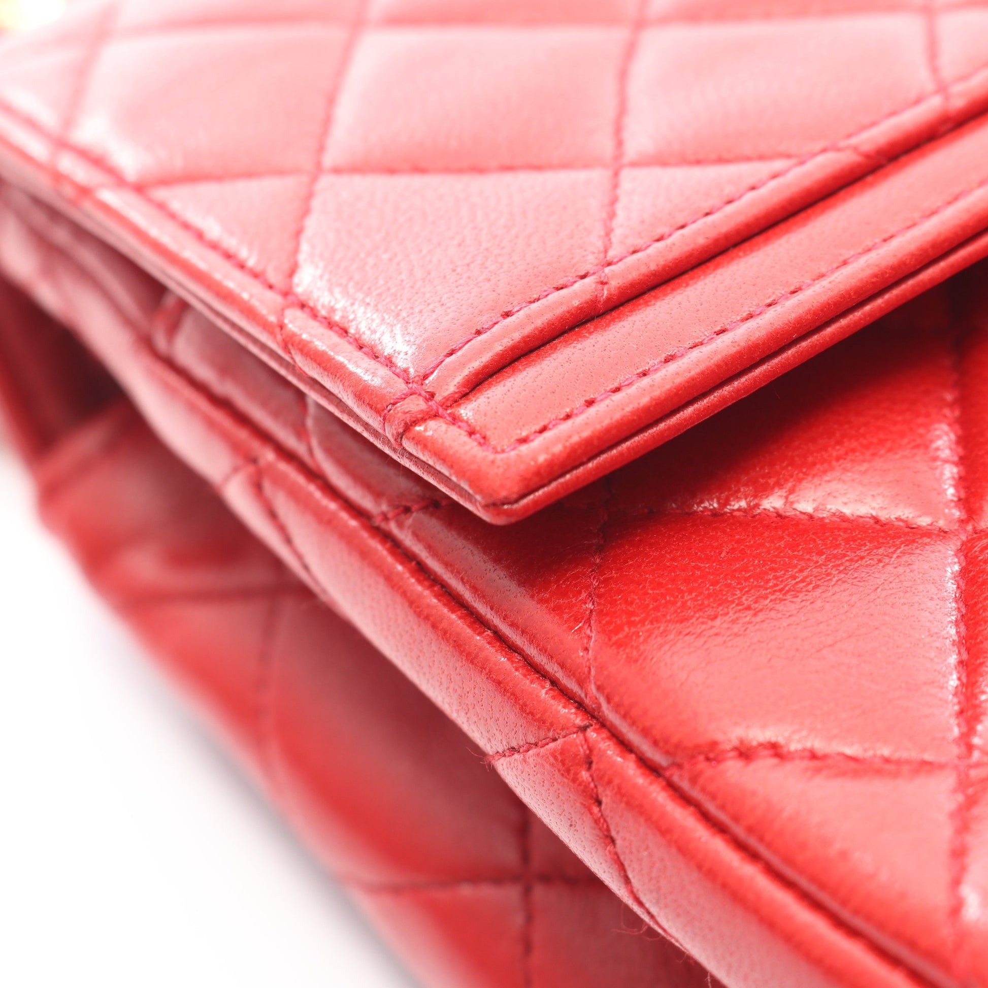 マトラッセ シングルフラップ チェーンショルダーバッグ ラムスキン レッド ゴールド金具 シャネル バッグ CHANEL