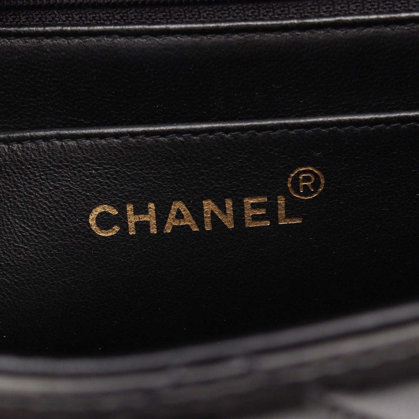 マトラッセ Wチェーンショルダーバッグ ラムスキン ブラック ゴールド金具 シャネル バッグ CHANEL
