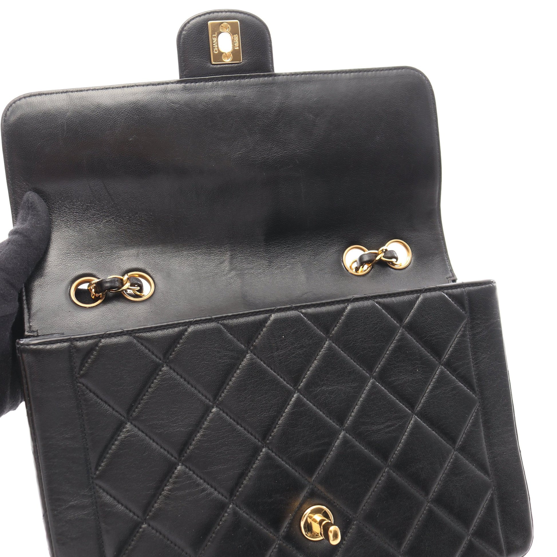 マトラッセ Wチェーンショルダーバッグ ラムスキン ブラック ゴールド金具 シャネル バッグ CHANEL