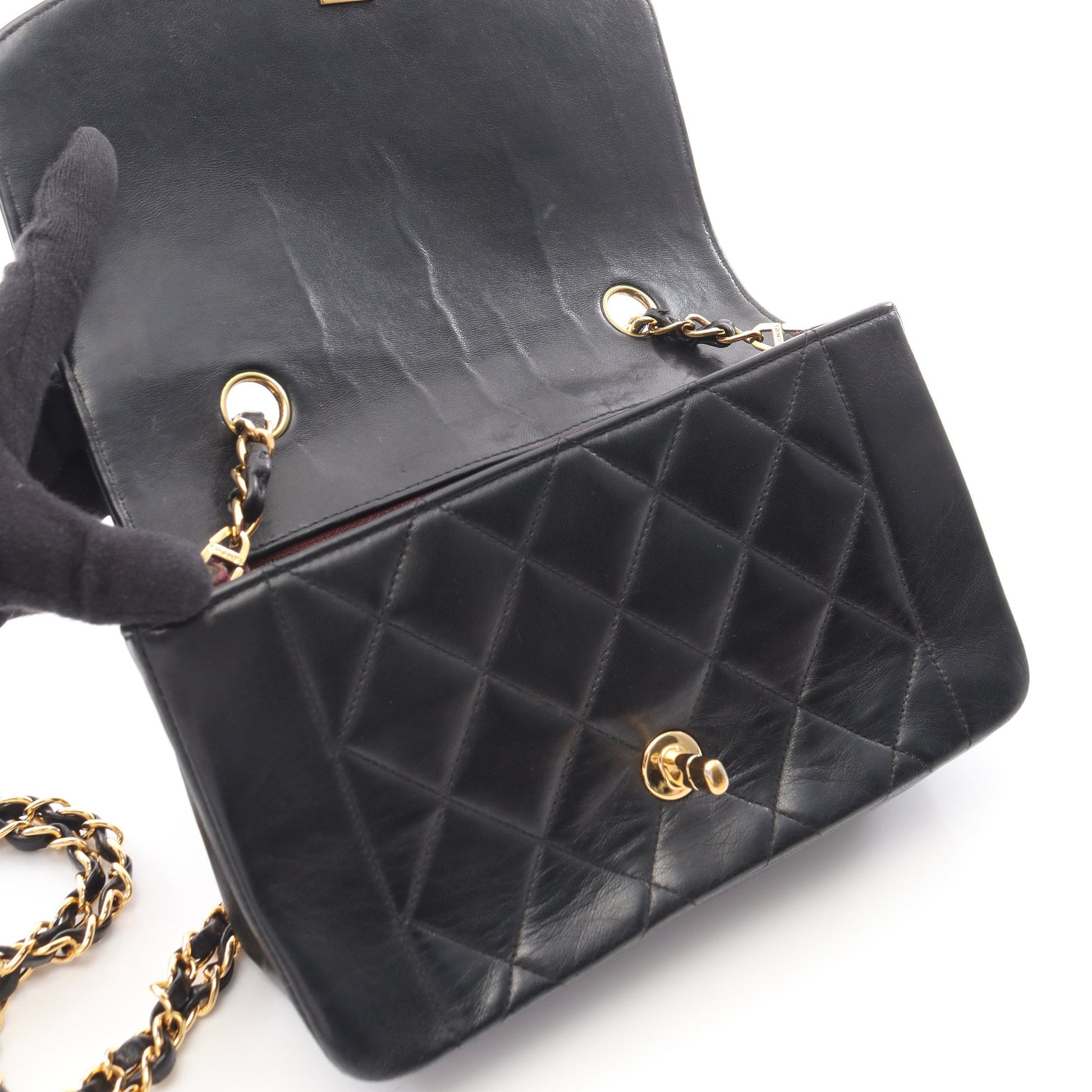 マトラッセ ダイアナフラップ チェーンショルダーバッグ ラムスキン ブラック ゴールド金具 シャネル バッグ CHANEL
