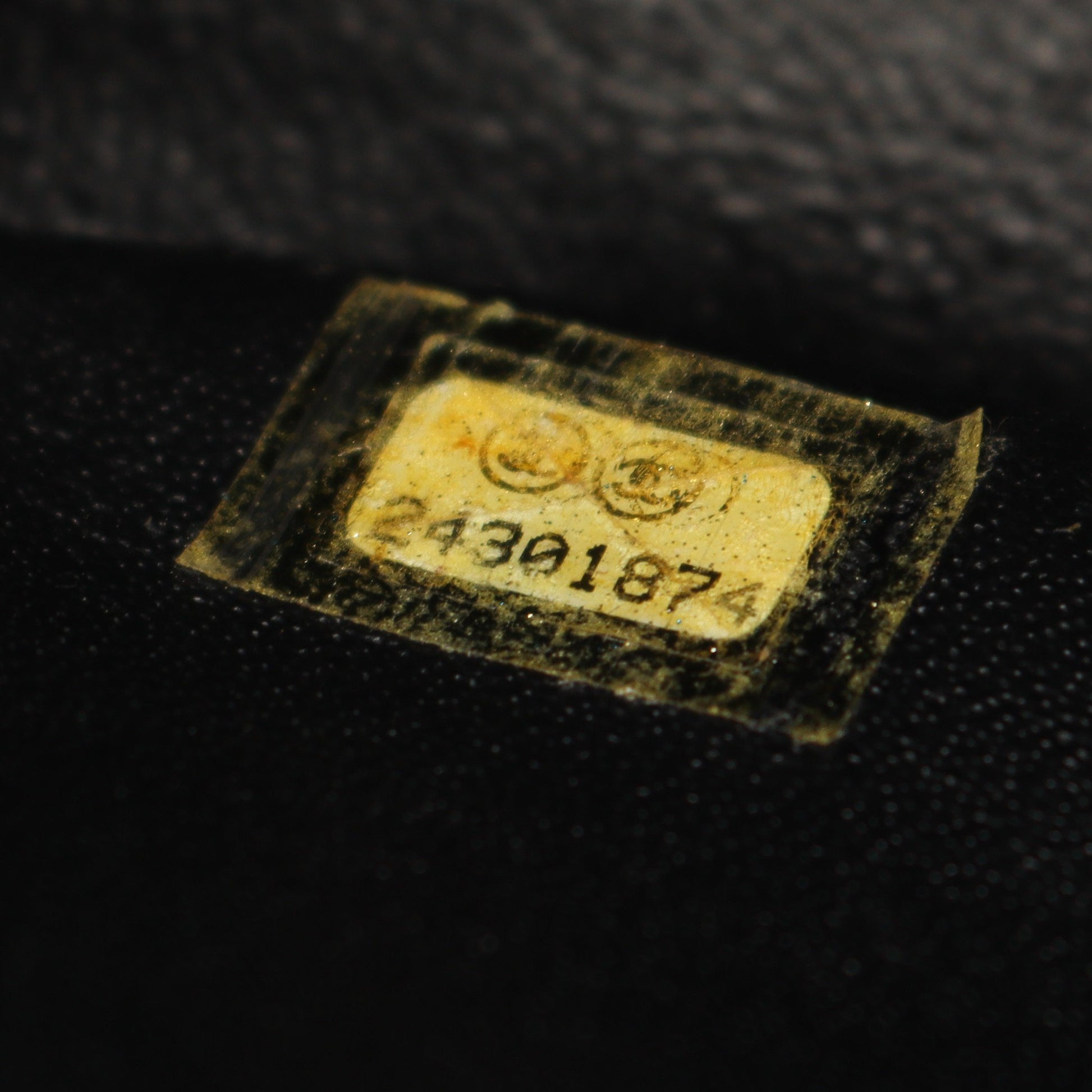 シェブロン Vステッチ 2WAY チェーンショルダーバッグ ラムスキン ブラック ゴールド金具 シャネル バッグ CHANEL