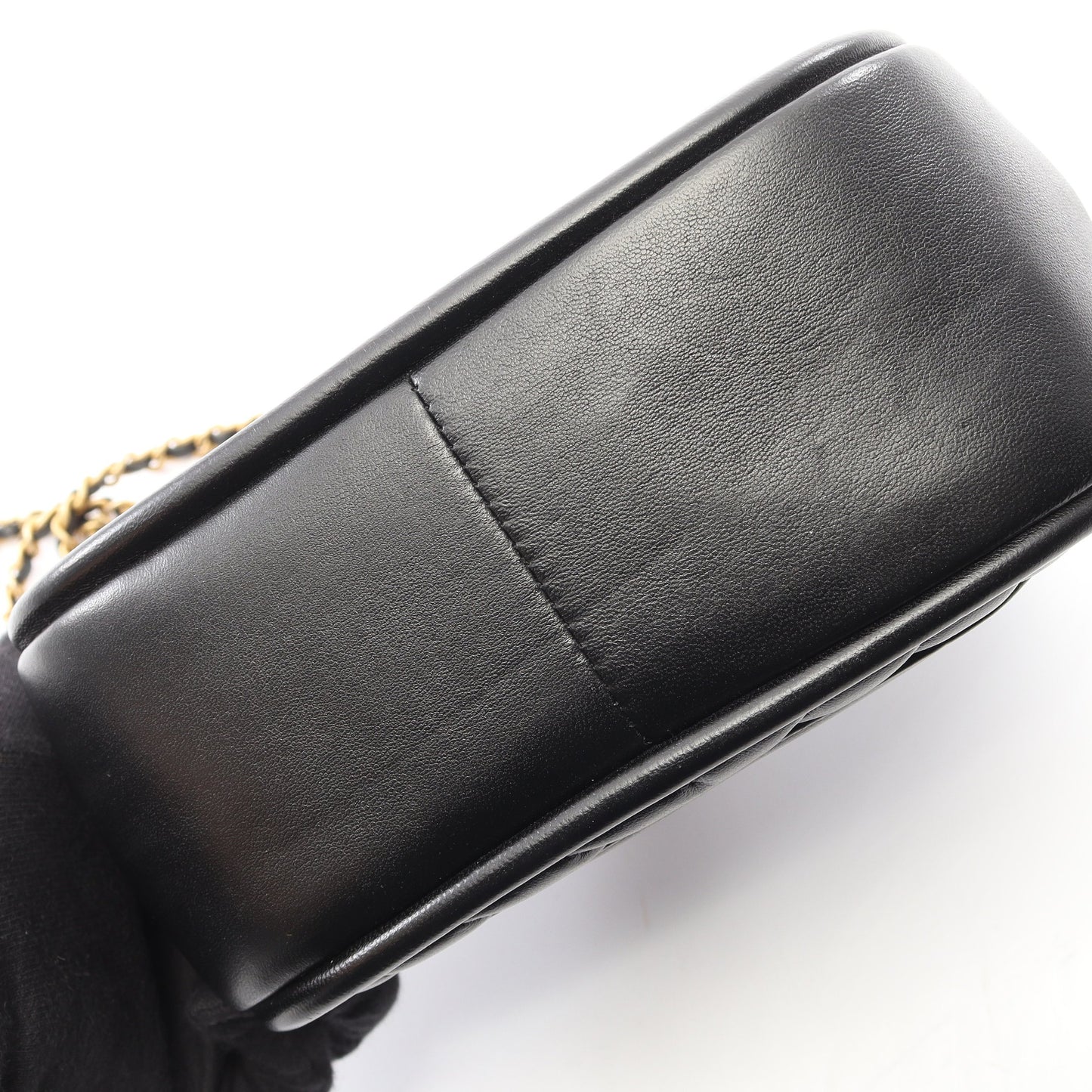 シェブロン Vステッチ 2WAY チェーンショルダーバッグ ラムスキン ブラック ゴールド金具 シャネル バッグ CHANEL
