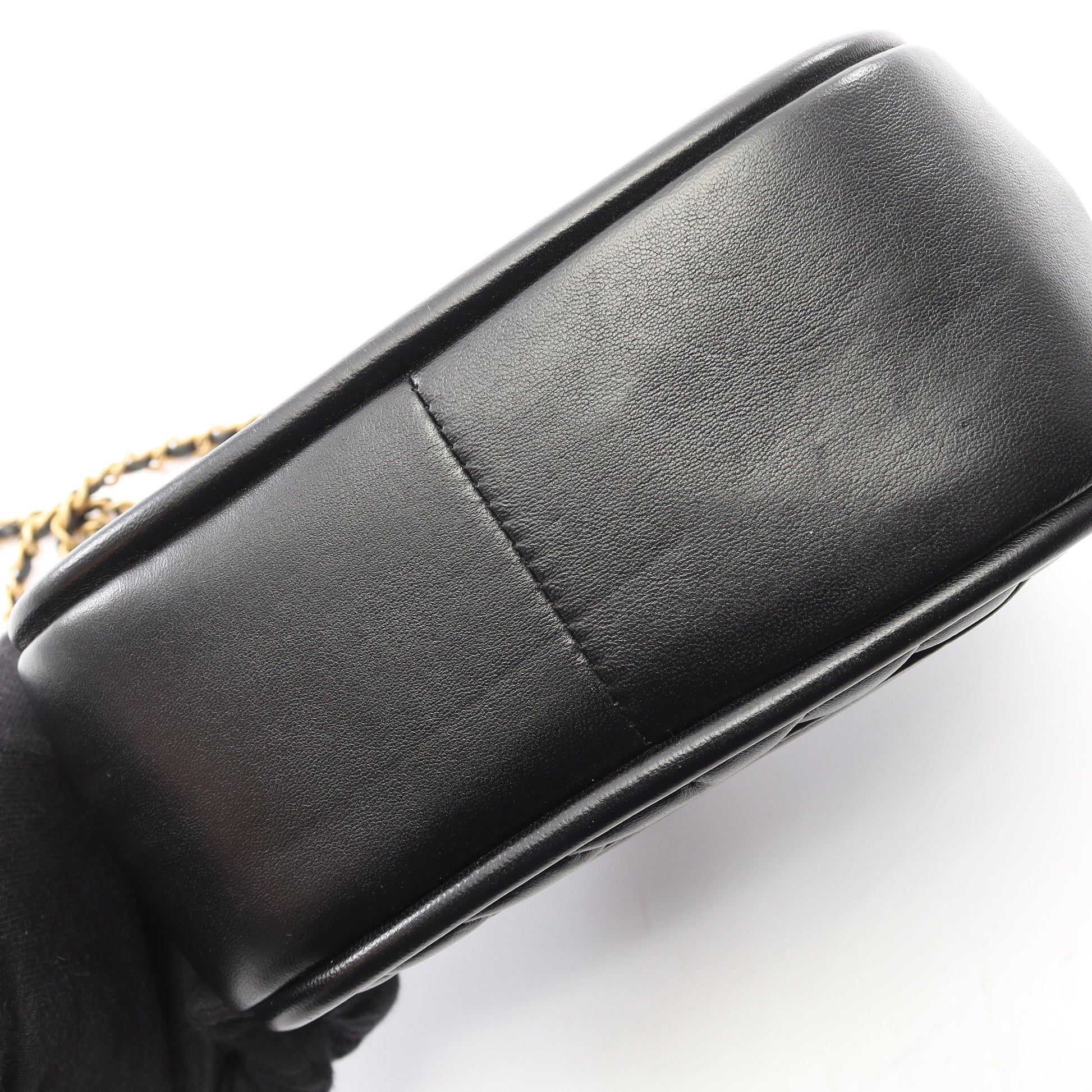 シェブロン Vステッチ 2WAY チェーンショルダーバッグ ラムスキン ブラック ゴールド金具 シャネル バッグ CHANEL